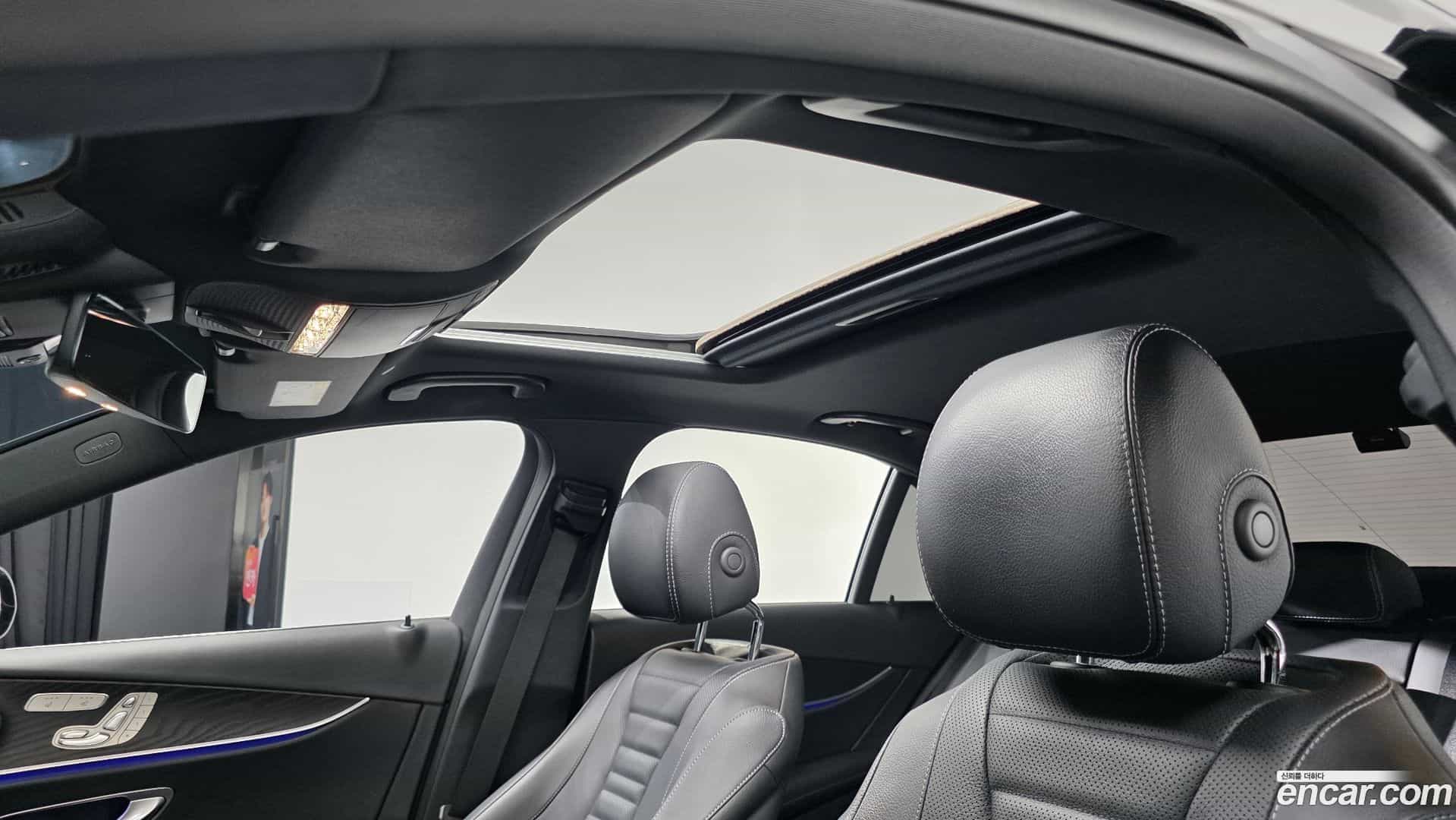 E-Class Mercedes-Benz 2022.1-OPTION-047