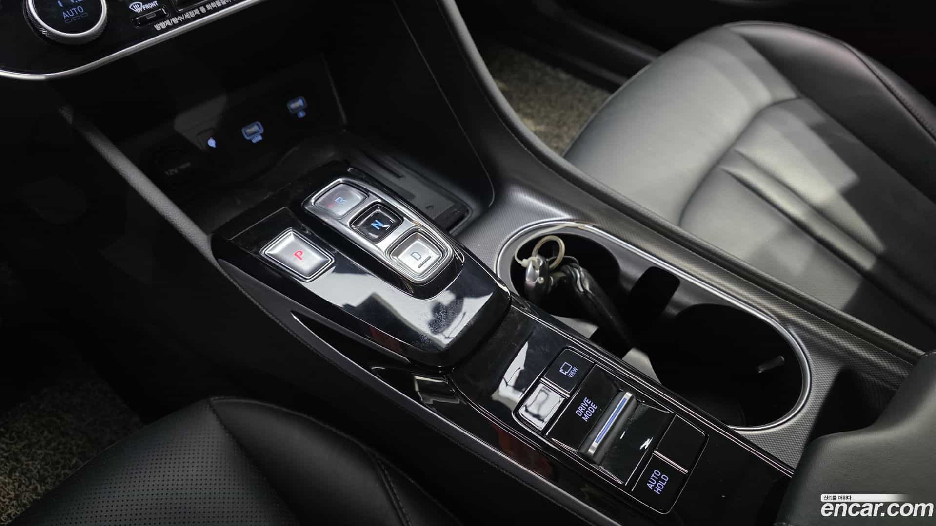 Sonata Hyundai 2020.1-INNER-009