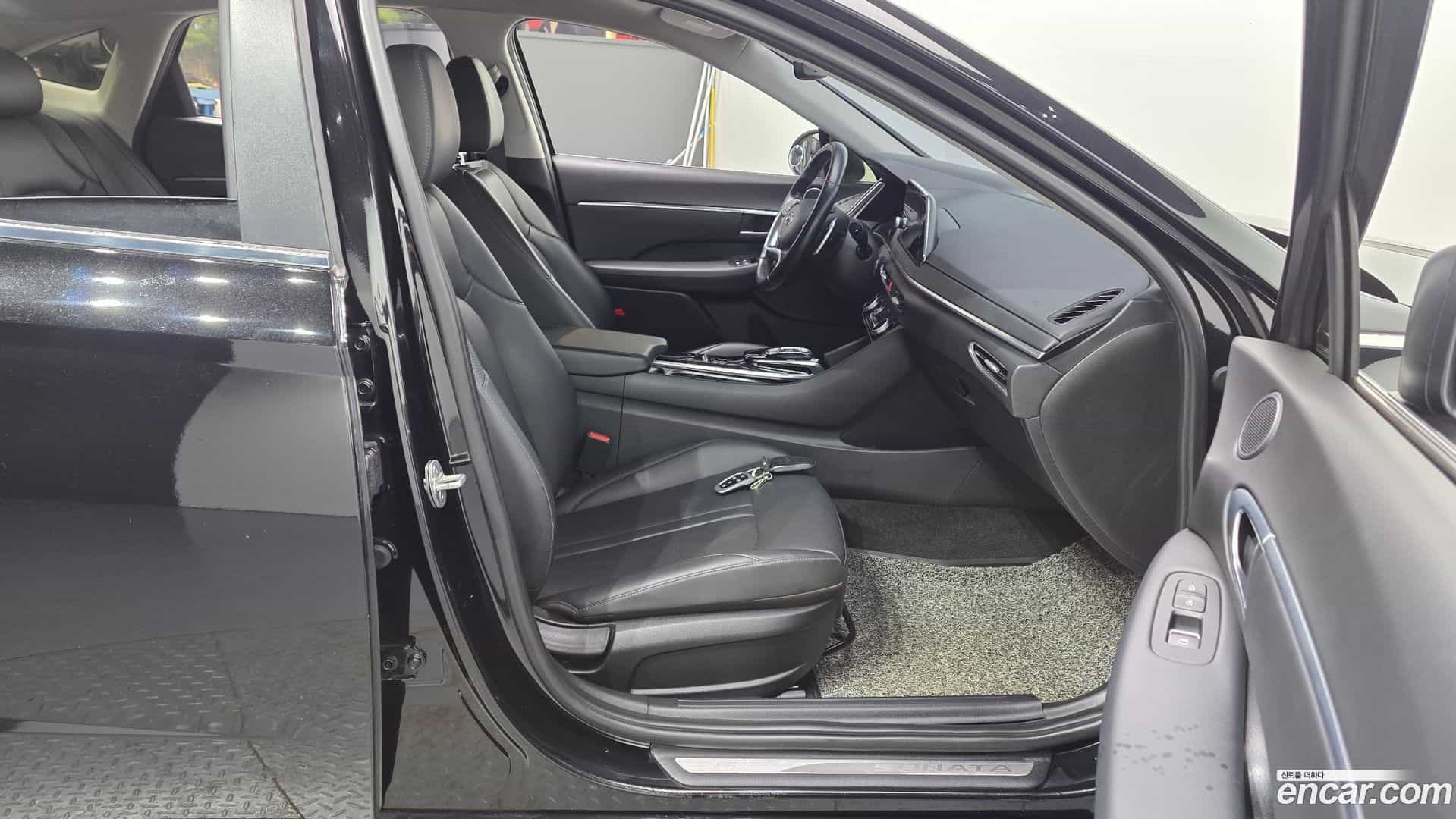 Sonata Hyundai 2020.1-INNER-036