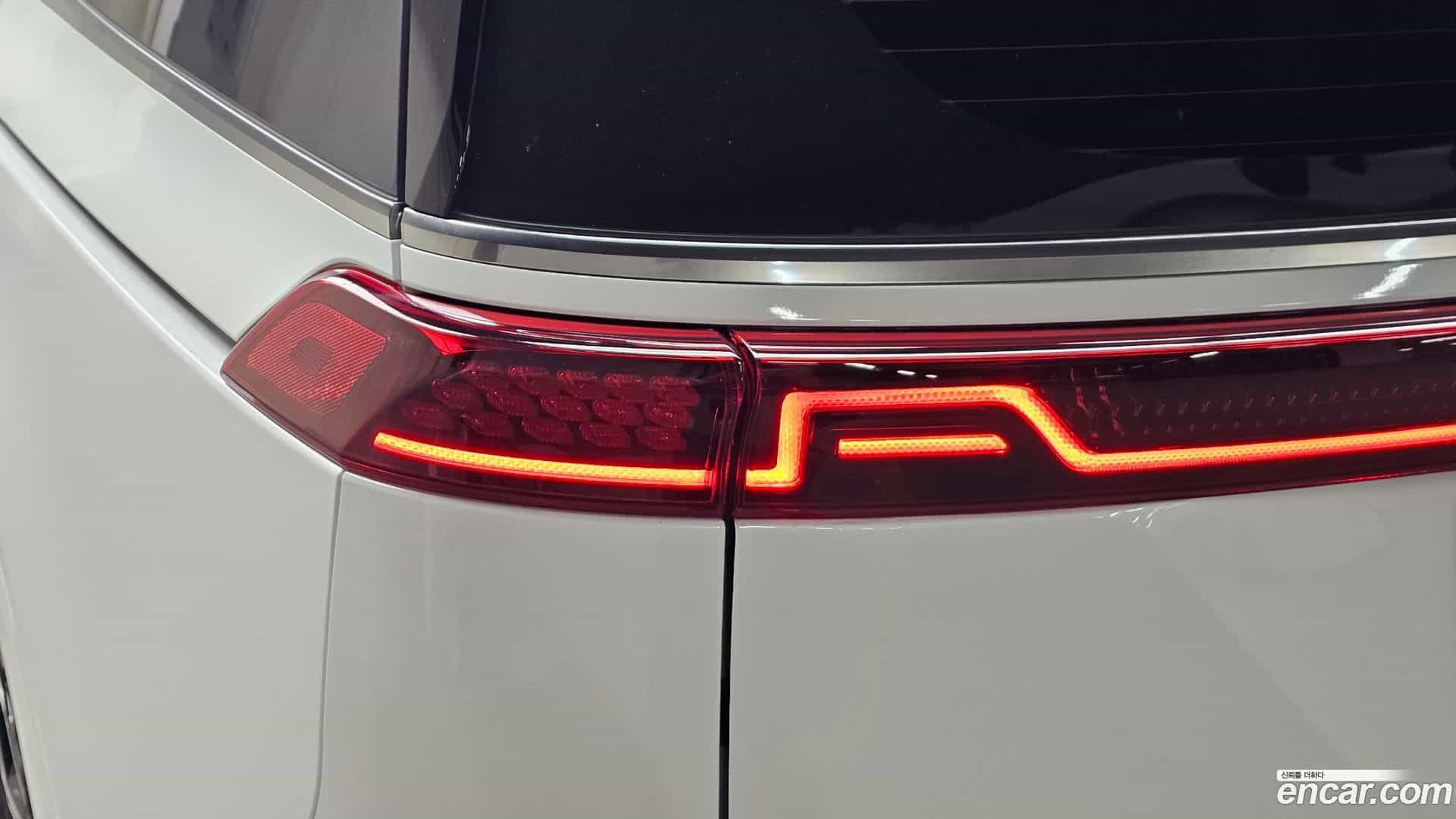 Canival Kia 2023.4-OUTER-033