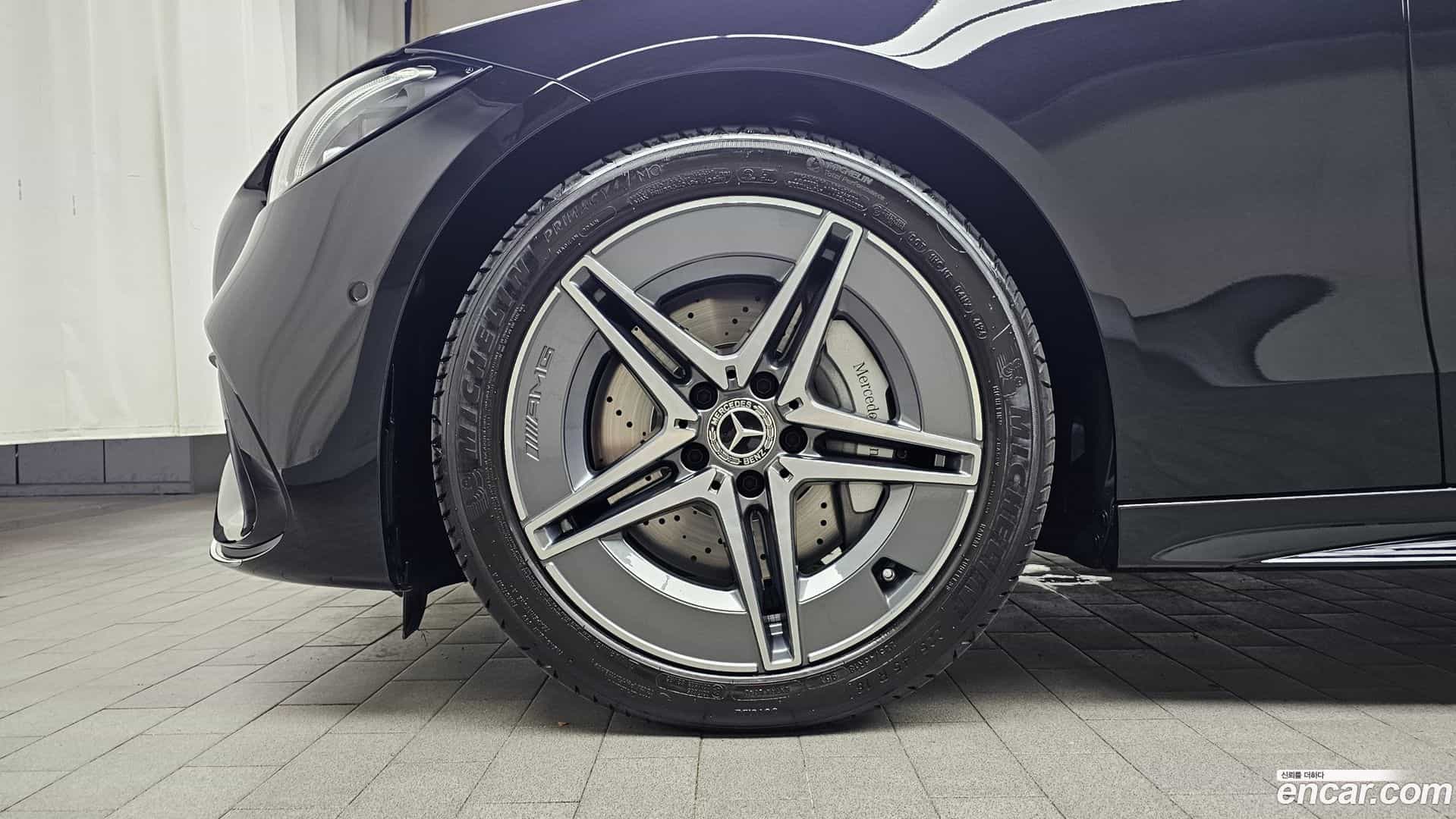 C-Class Mercedes-Benz 2025.10-OUTER-005