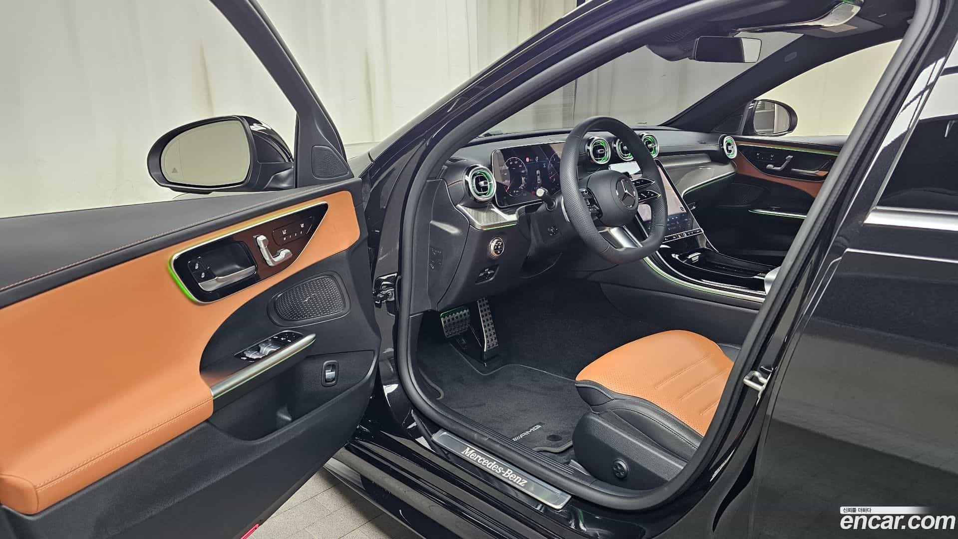 C-Class Mercedes-Benz 2025.10-INNER-010