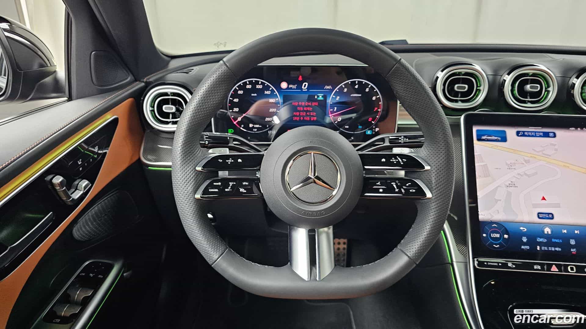 C-Class Mercedes-Benz 2025.10-OPTION-016