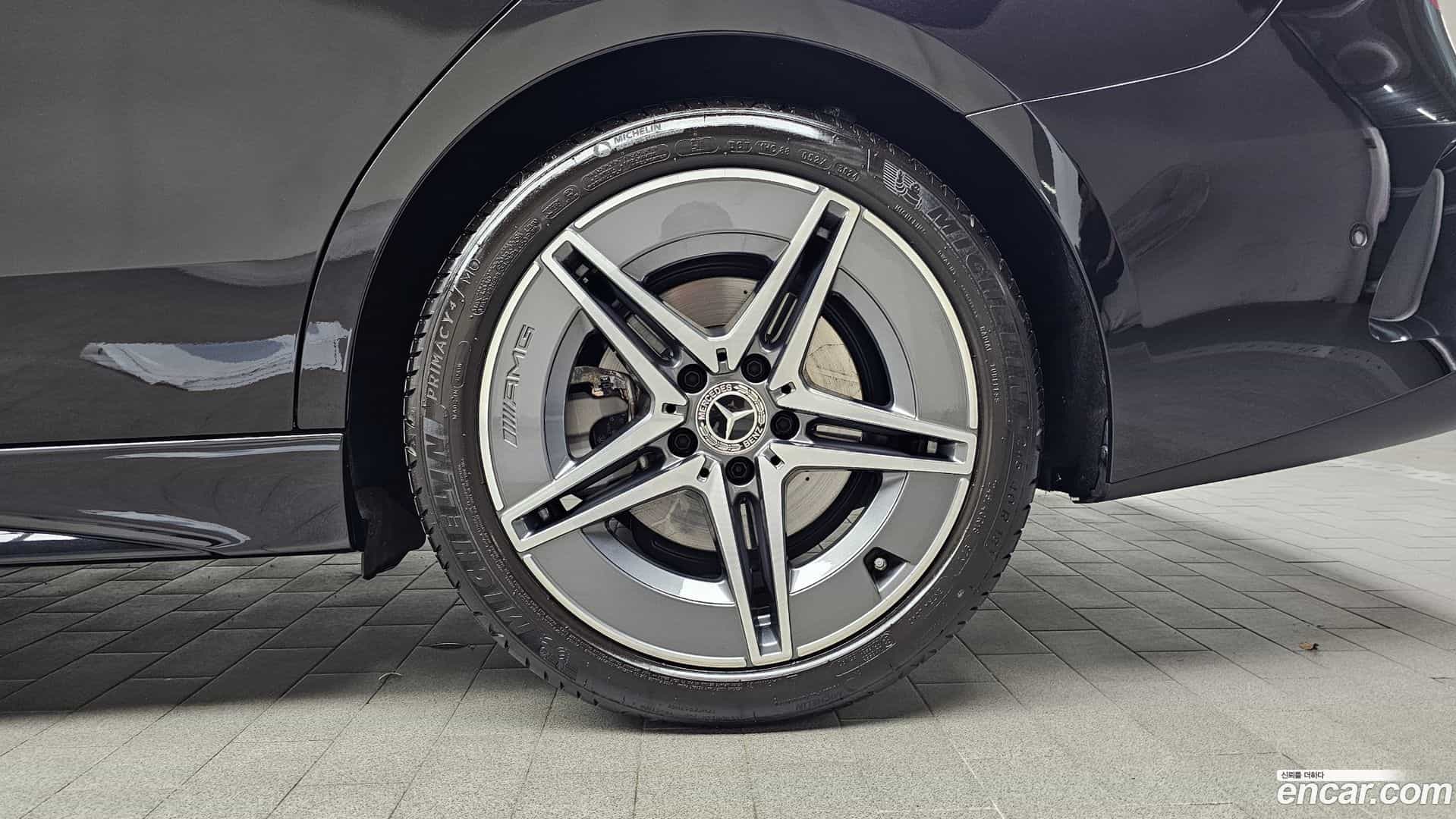 C-Class Mercedes-Benz 2025.10-OUTER-031