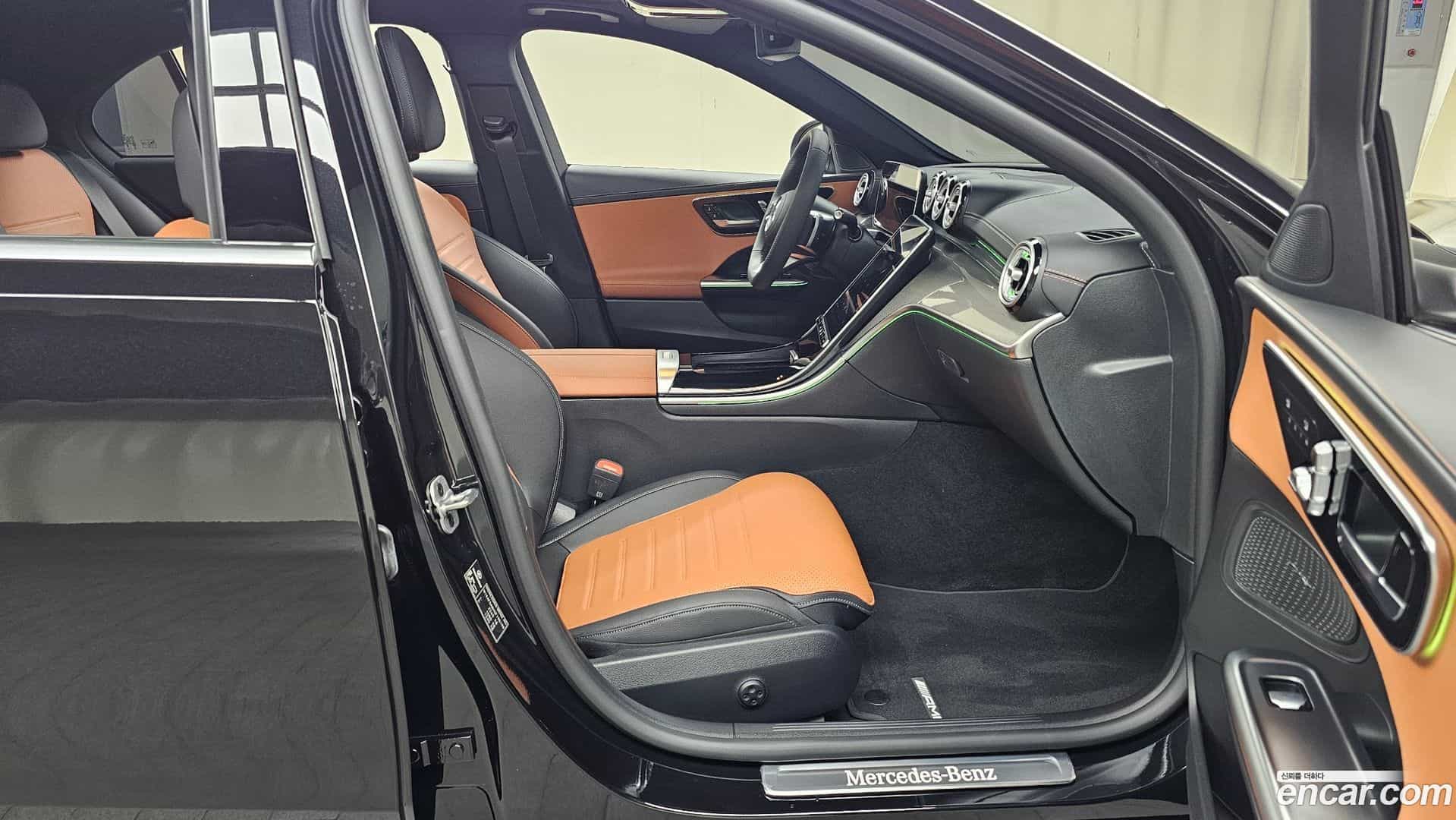 C-Class Mercedes-Benz 2025.10-INNER-036
