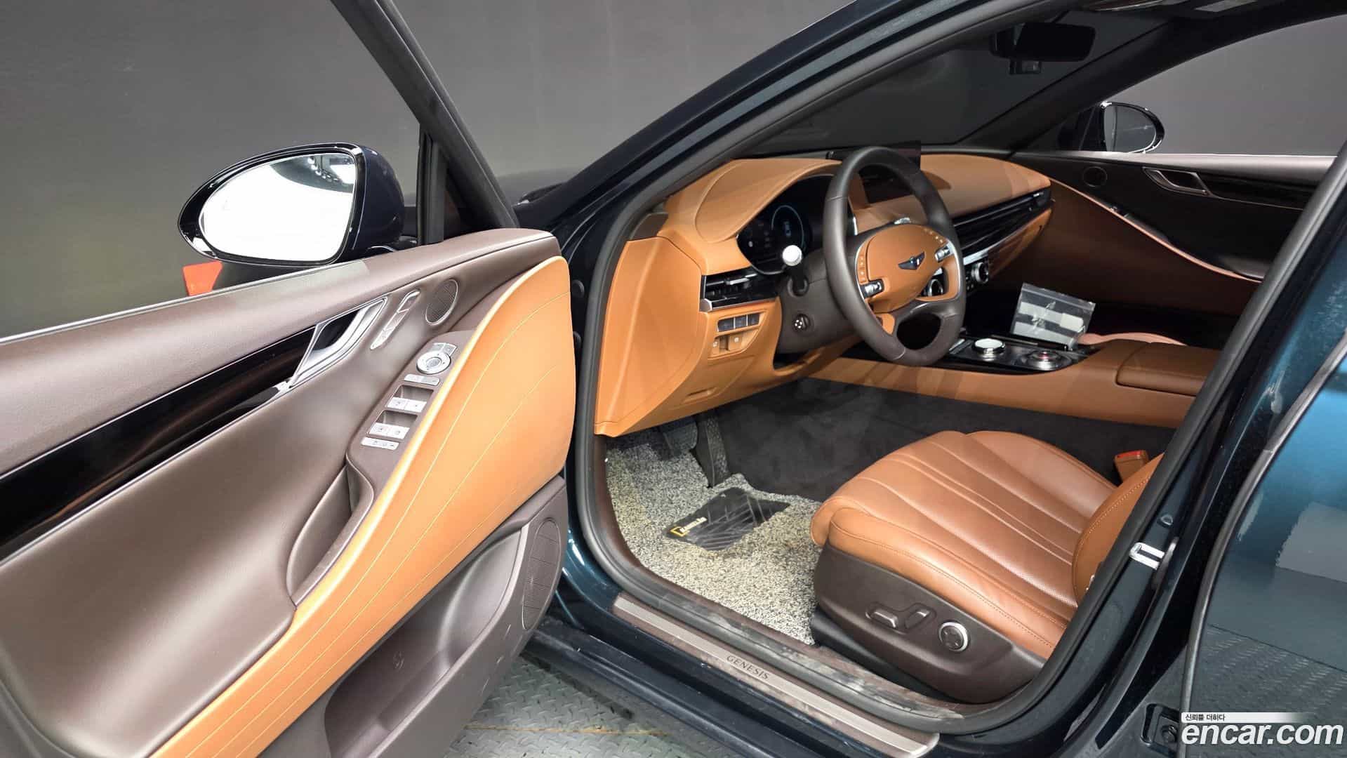 G80 Genesis 2023.0-INNER-010