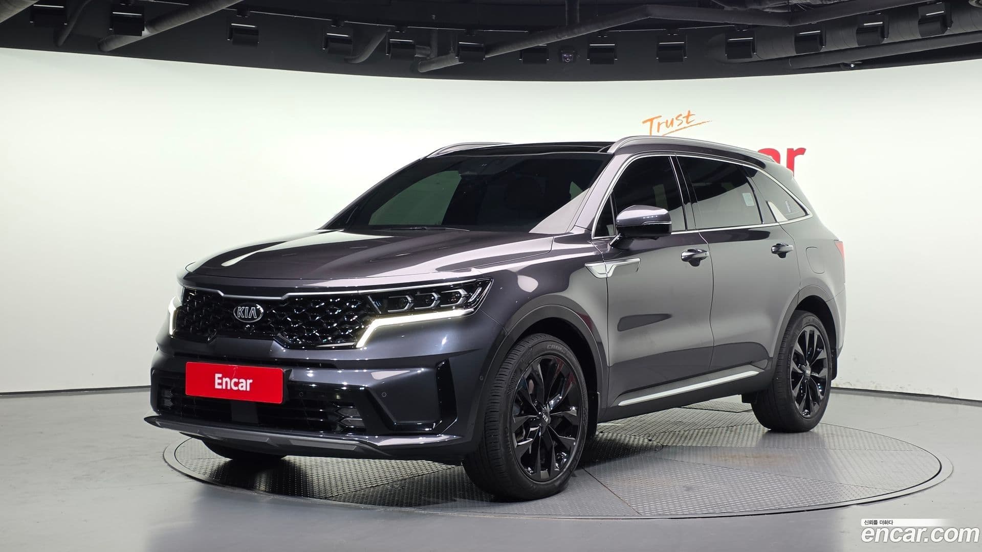 Main__Slider__Photo:Sorento Kia 2021.2-0