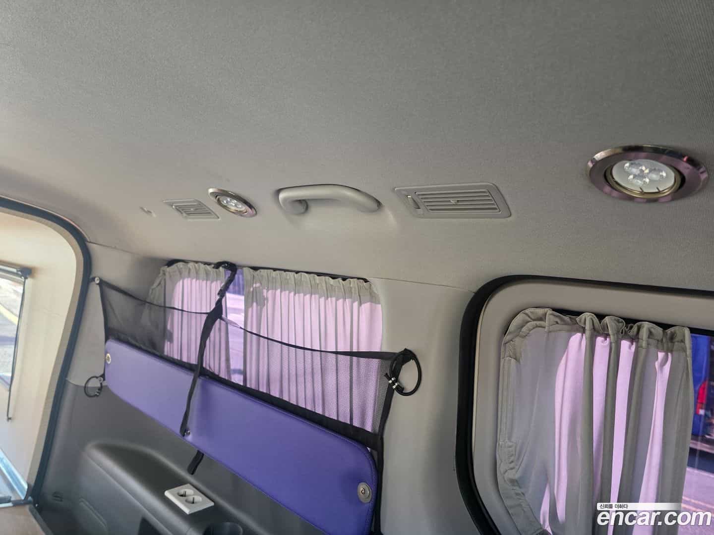 Starex Hyundai 2018.1-INNER-008