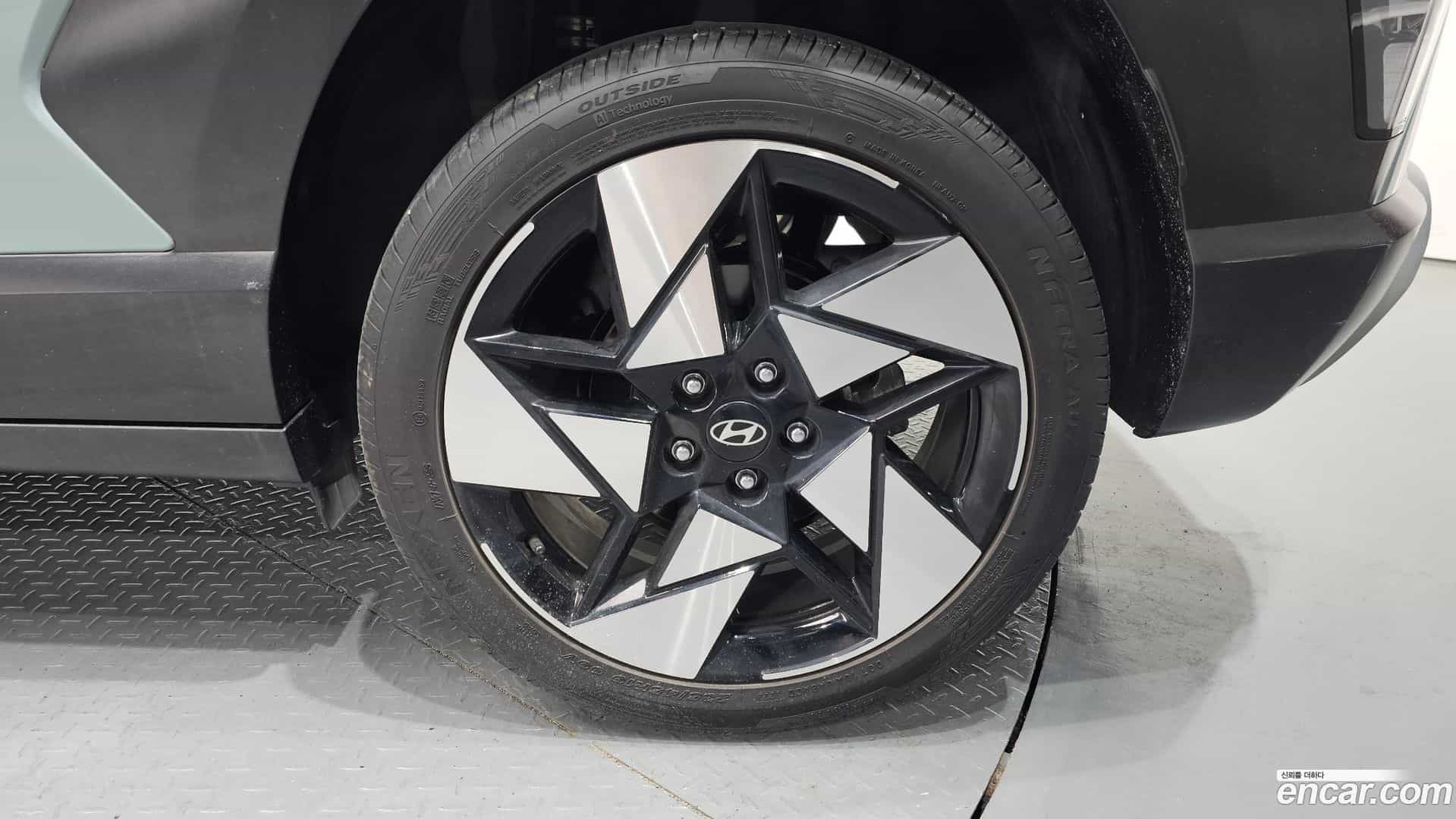 Kona Hyundai 2023.2-OUTER-005