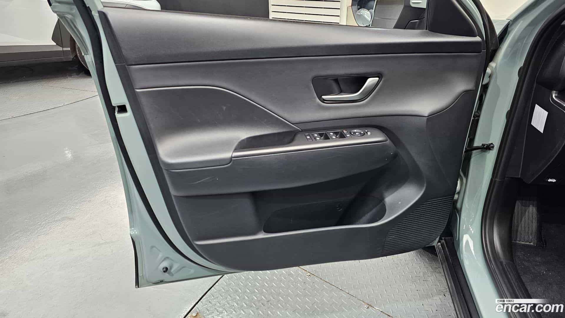 Kona Hyundai 2023.2-INNER-034