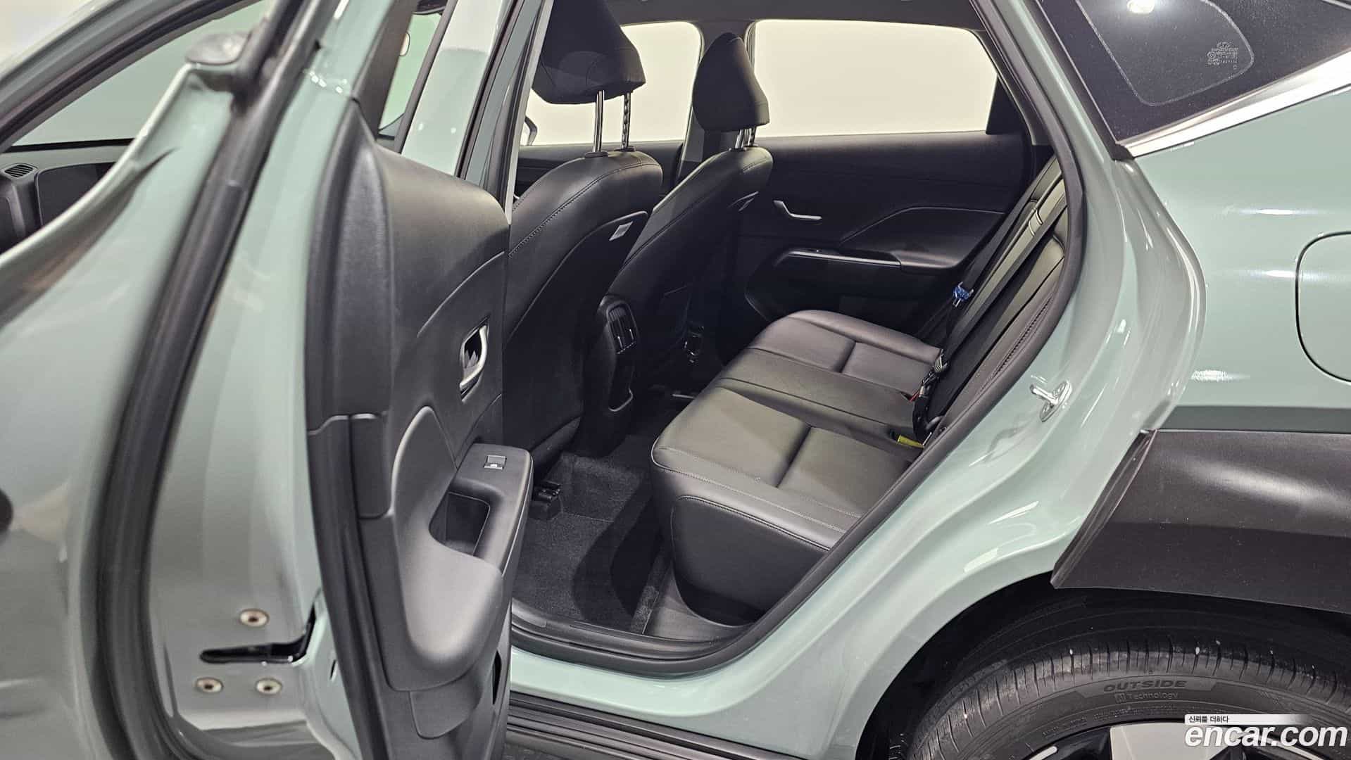 Kona Hyundai 2023.2-INNER-036