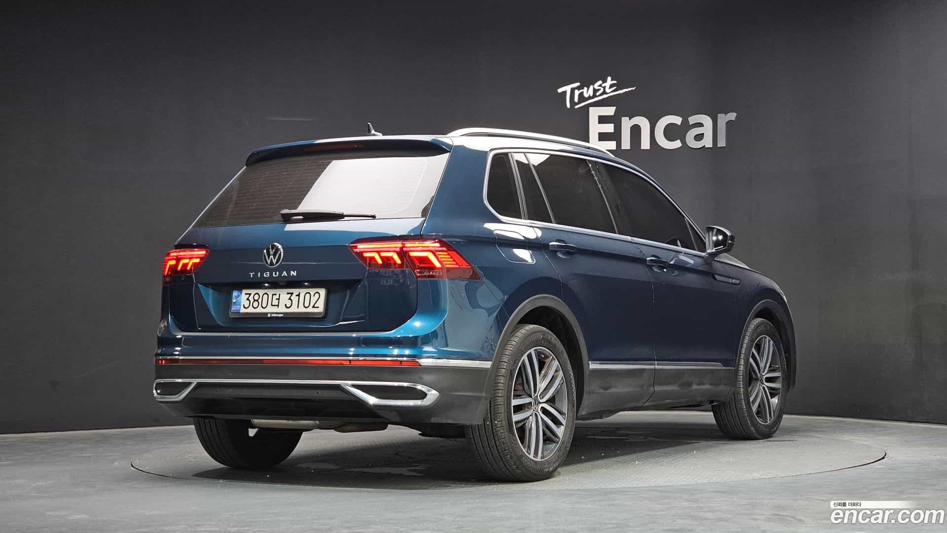 Tiguan Volkswagen 2021.10-OUTER-002