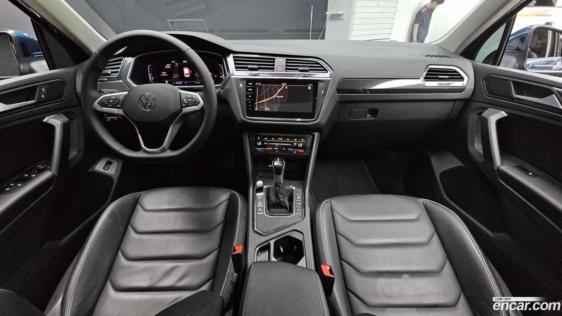 Tiguan Volkswagen 2021.10-INNER-007
