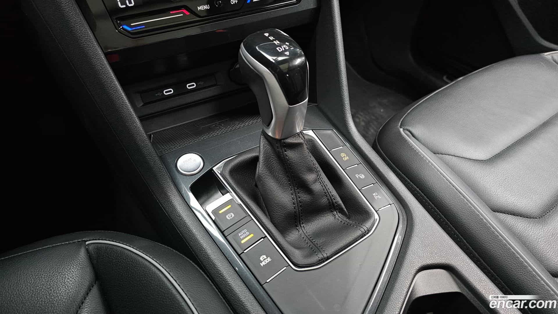 Tiguan Volkswagen 2021.10-INNER-009