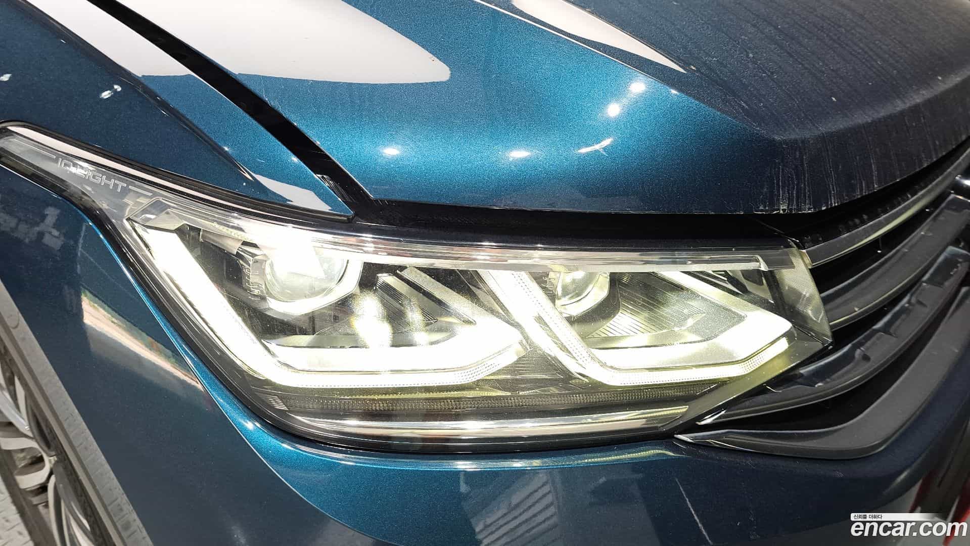 Tiguan Volkswagen 2021.10-OUTER-032