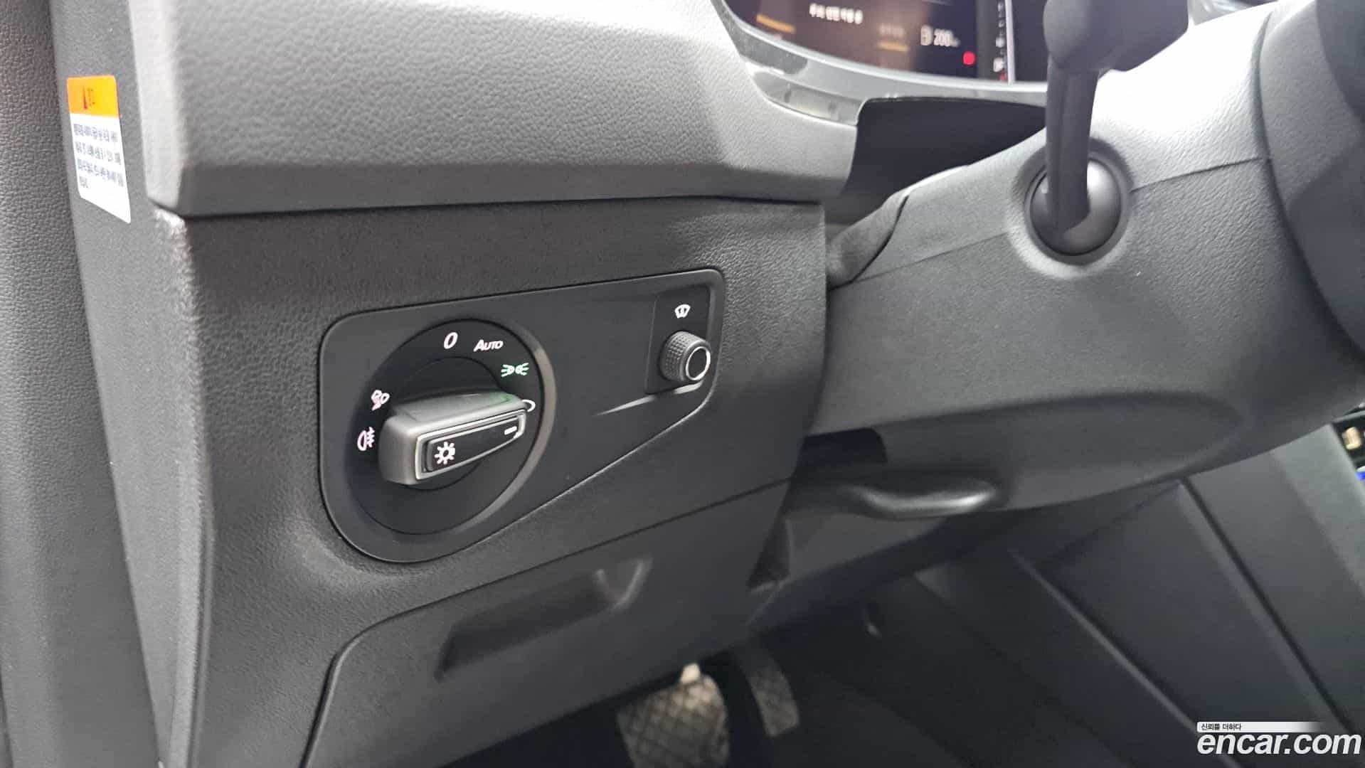 Tiguan Volkswagen 2021.10-OPTION-041