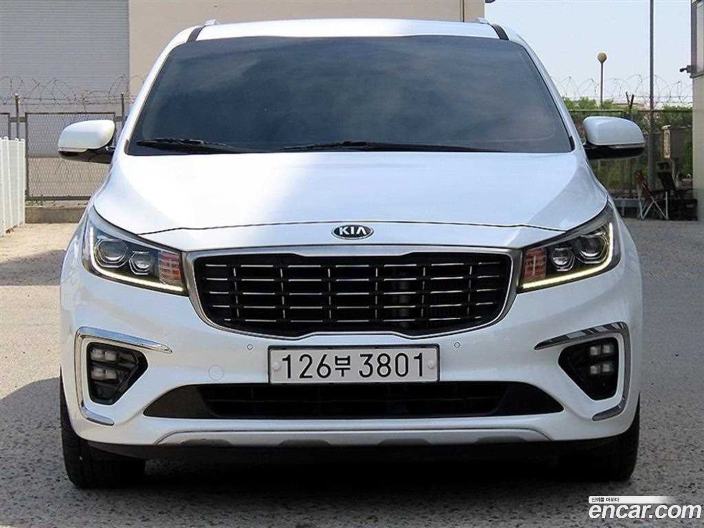 Main__Slider__Photo:Canival Kia 2018.5-0