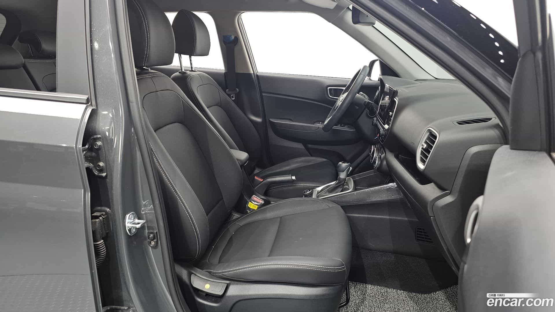 Venue Hyundai 2025.4-INNER-010