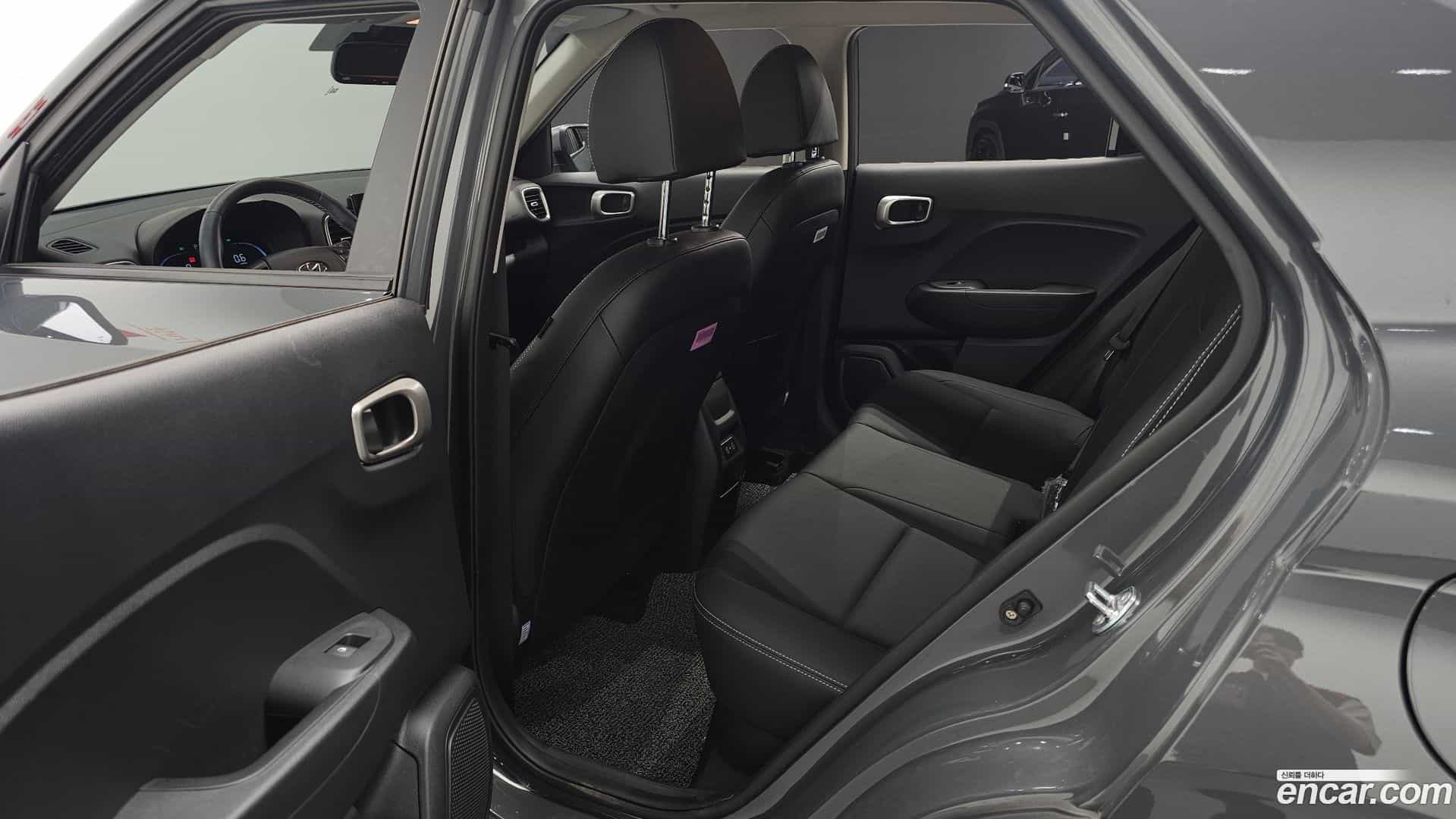 Venue Hyundai 2025.4-OPTION-016