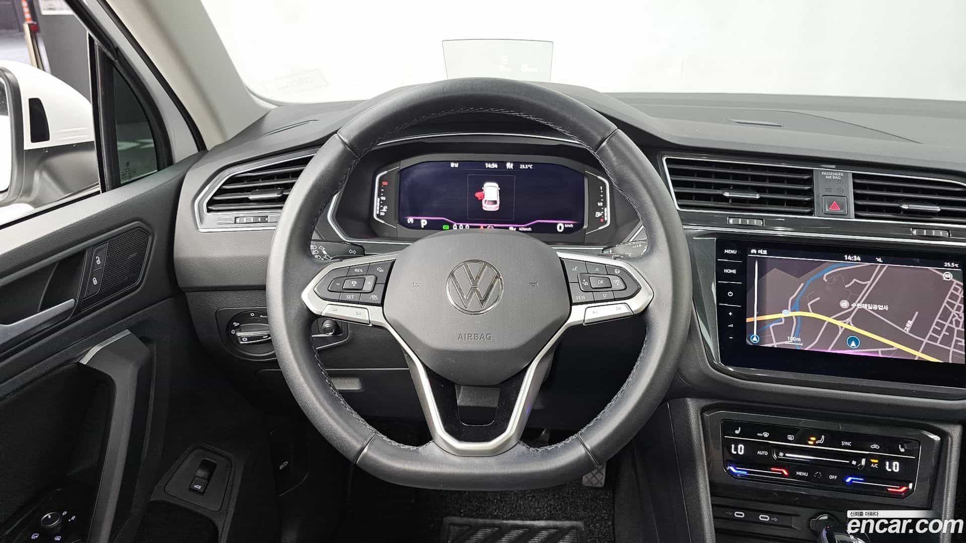 Tiguan Volkswagen 2023.6-OPTION-017