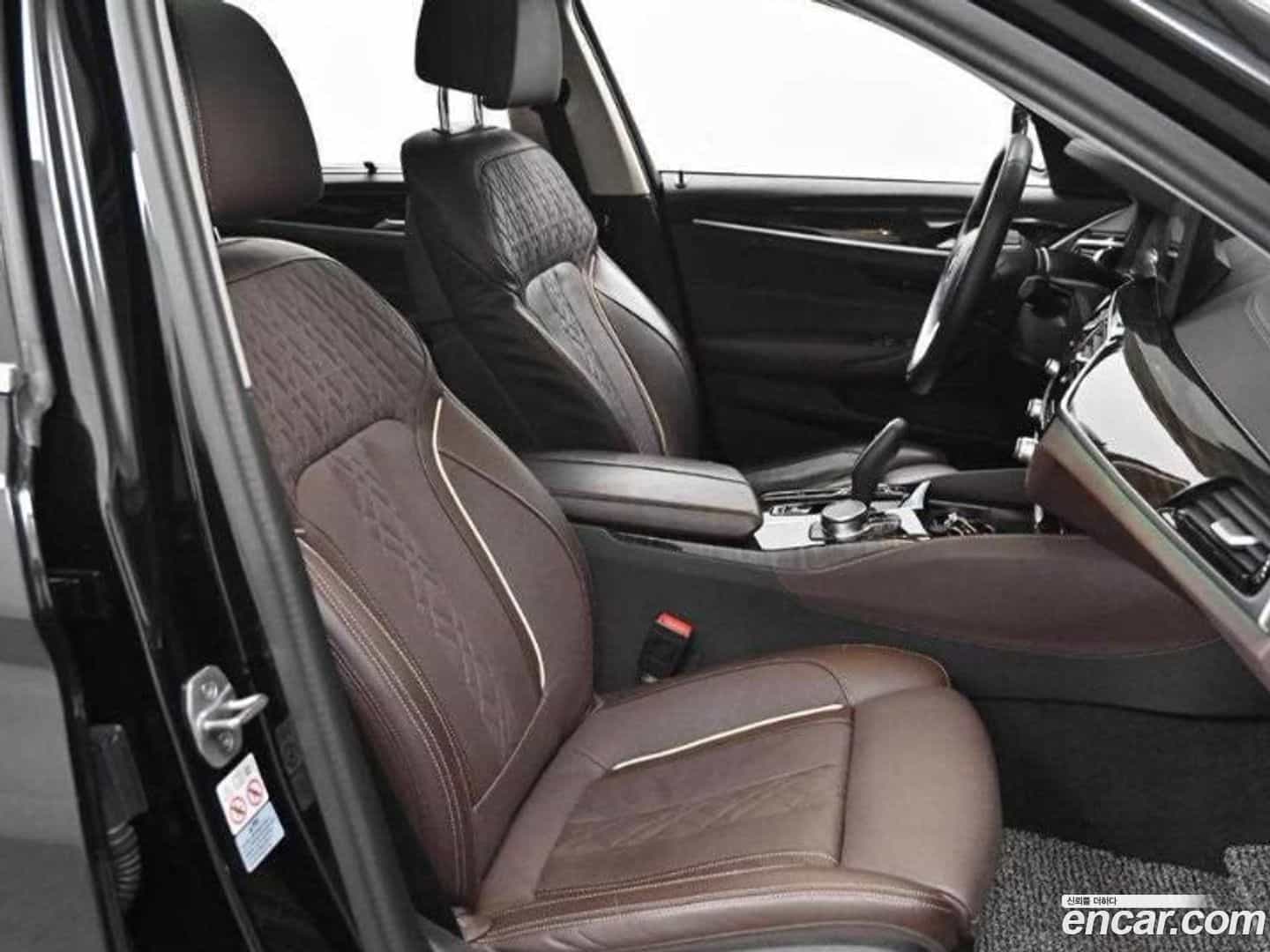 5-Series BMW 2023.0-INNER-010