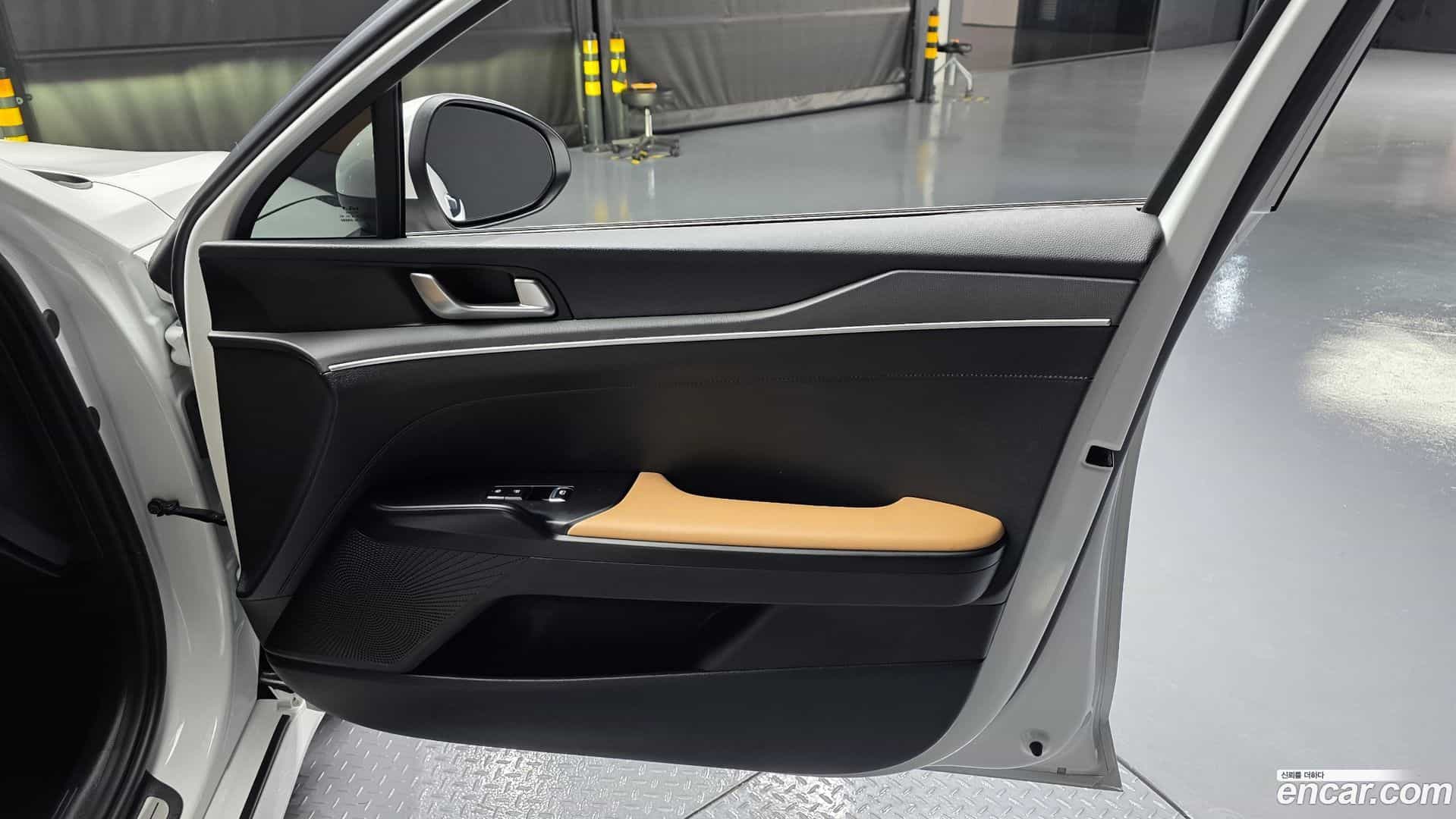K5 Kia 2022.1-INNER-035