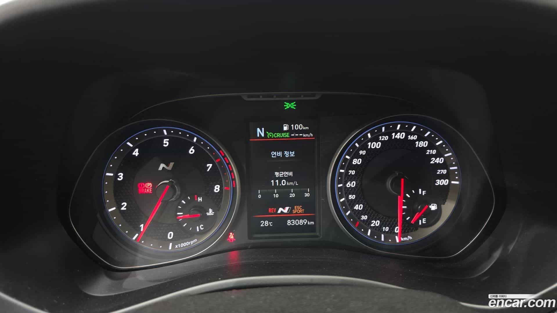 Veloster Hyundai 2019.6-INNER-008