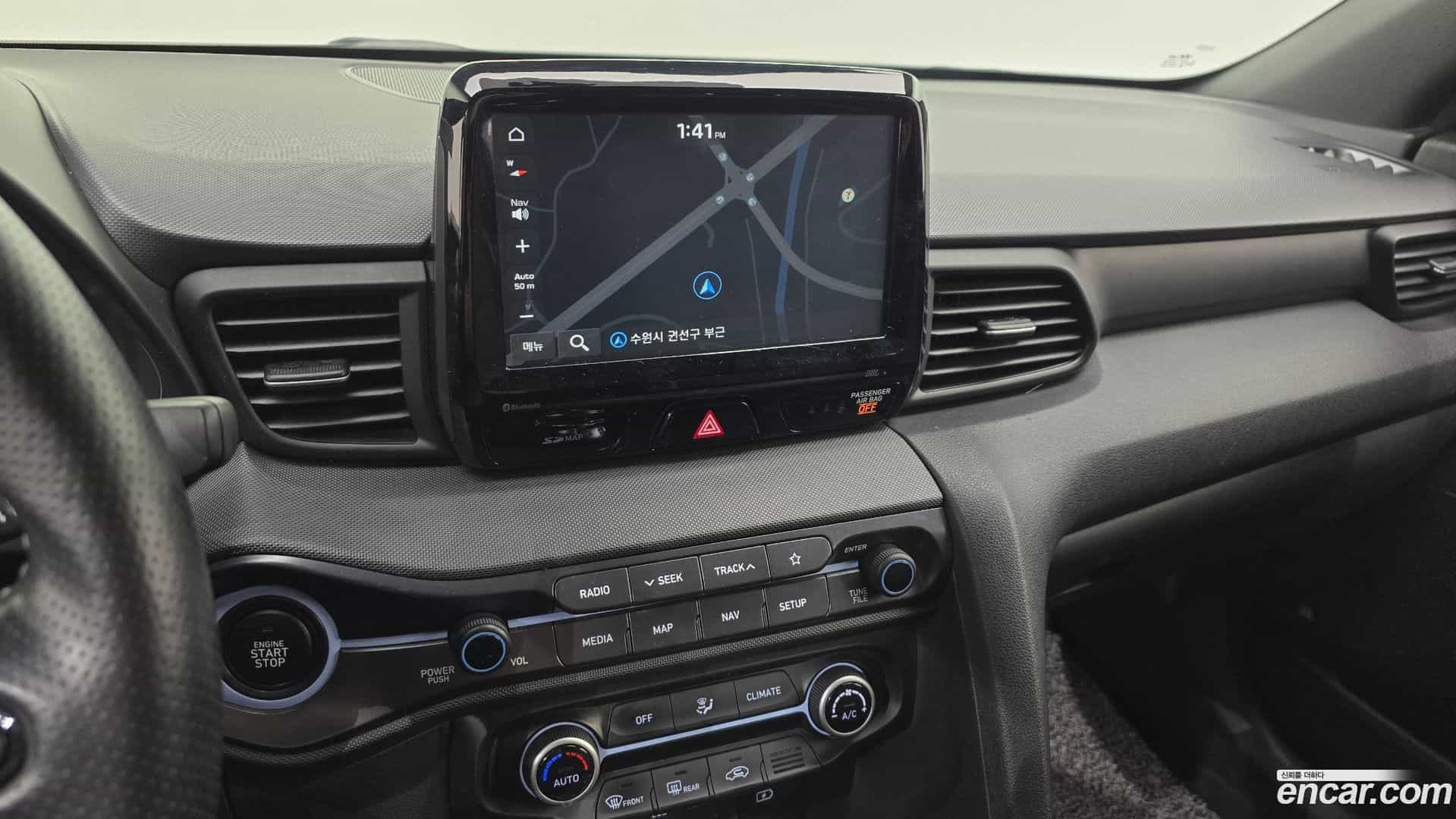 Veloster Hyundai 2019.6-OPTION-016