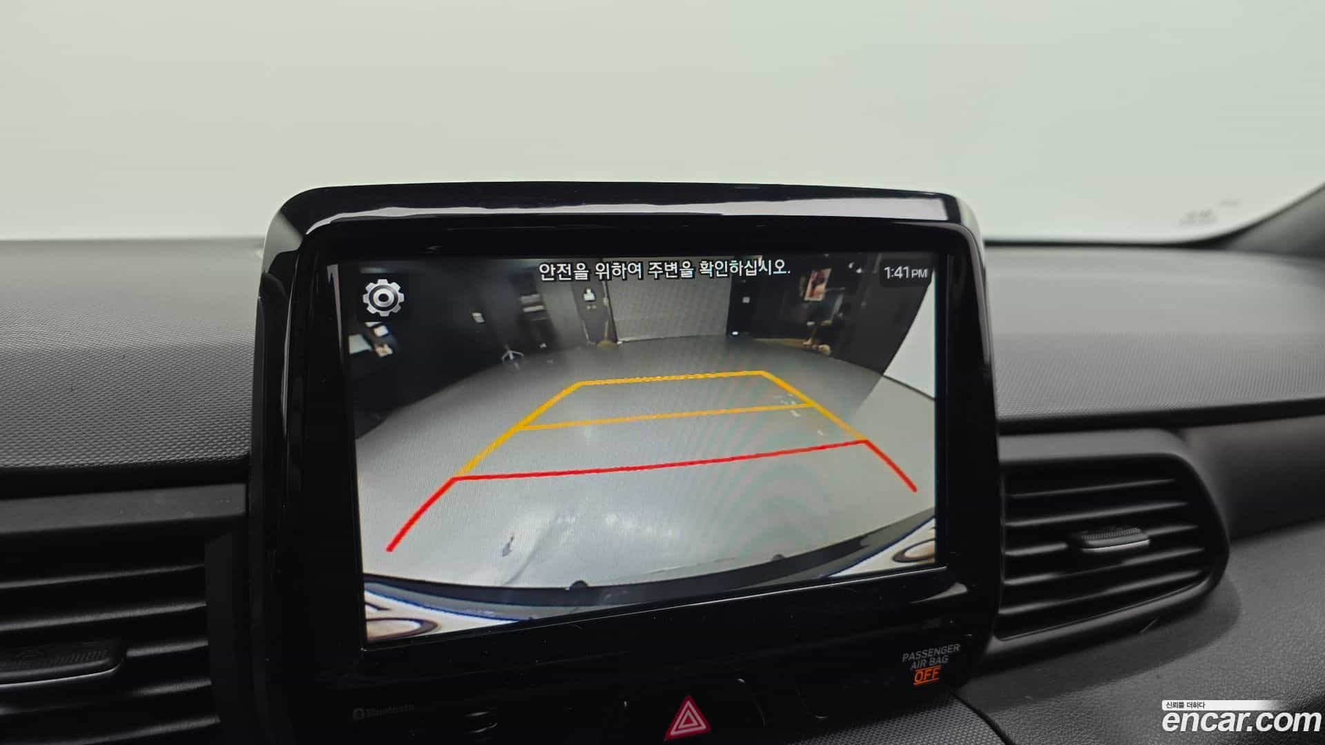 Veloster Hyundai 2019.6-OPTION-018