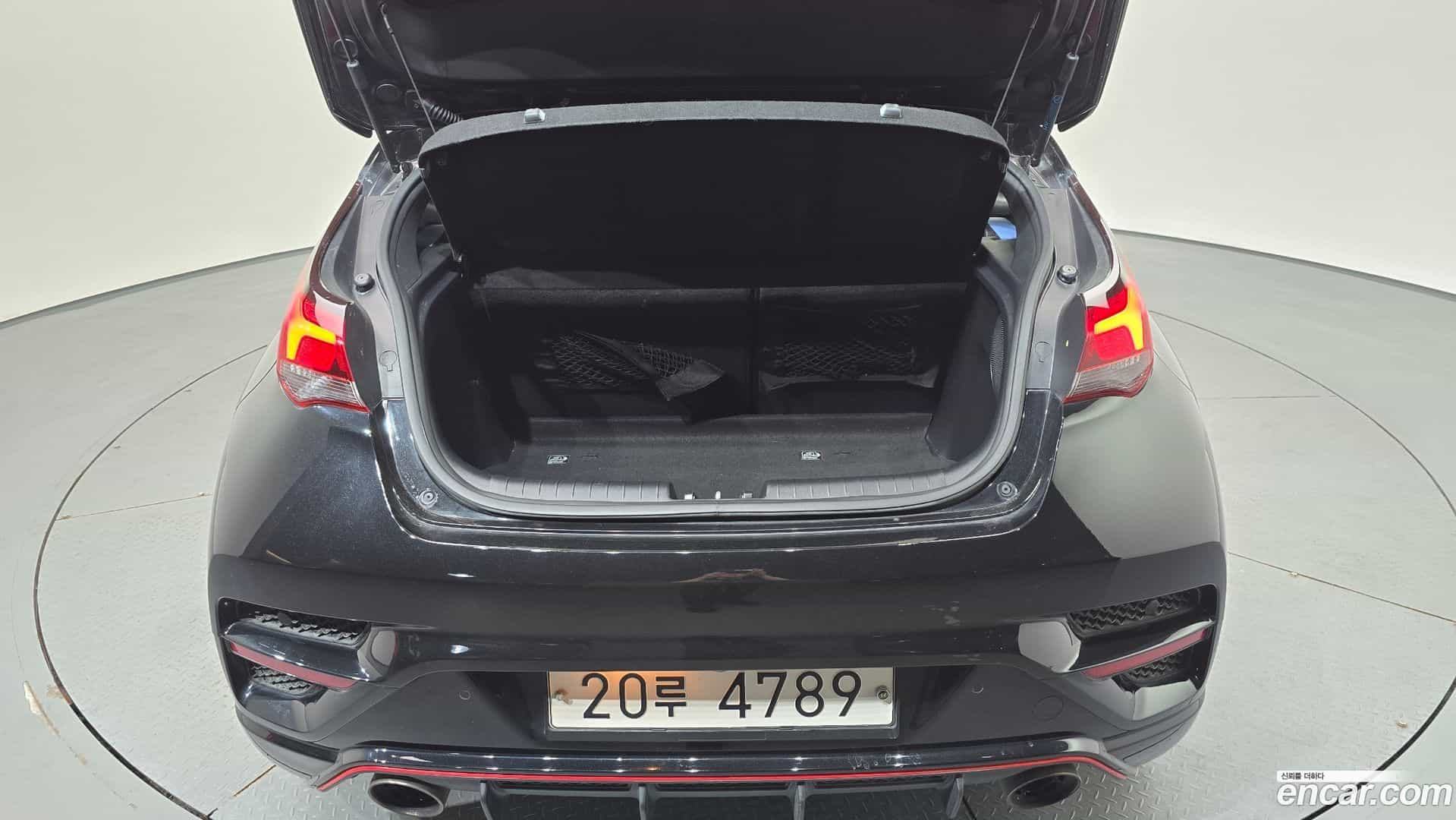 Veloster Hyundai 2019.6-OPTION-021