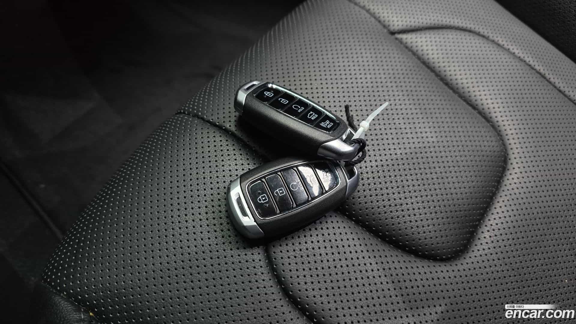 AVANTE Hyundai 2021.4-OPTION-022