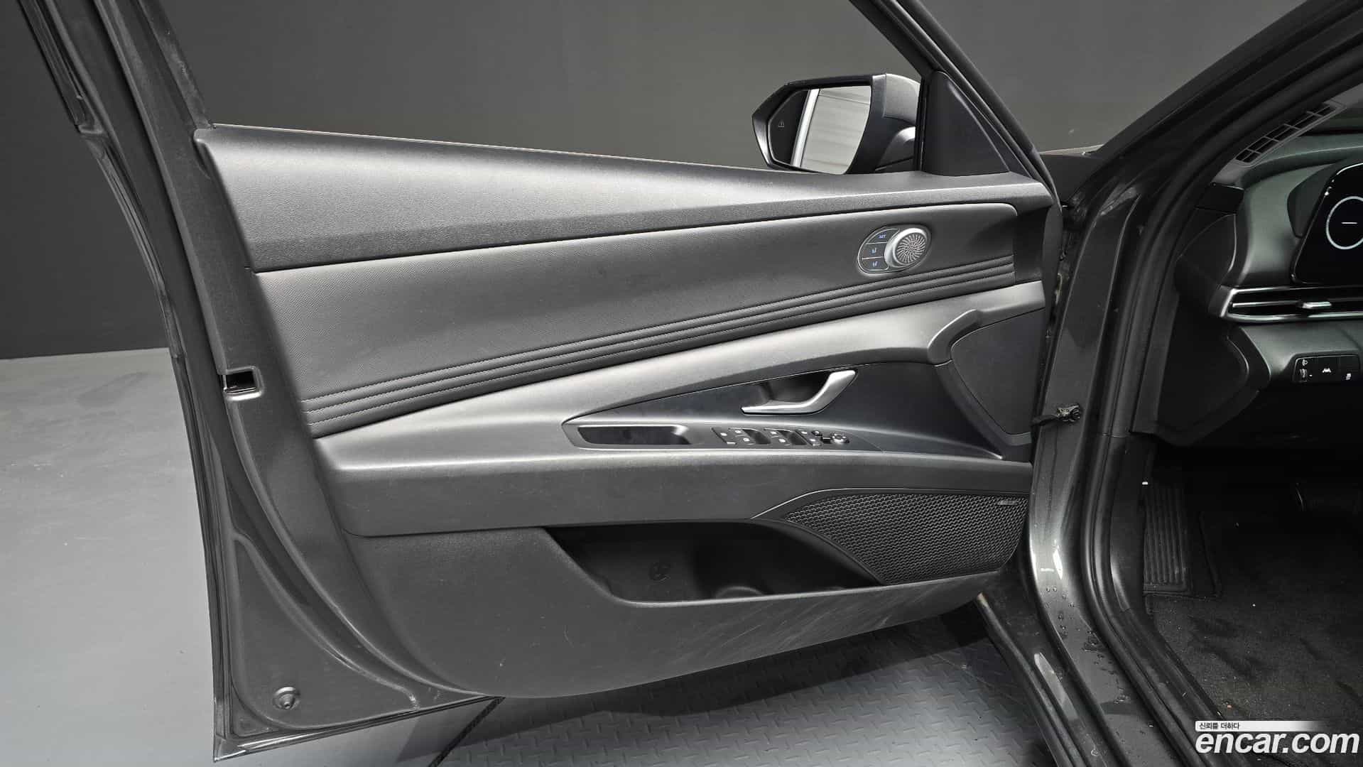 AVANTE Hyundai 2021.4-INNER-034