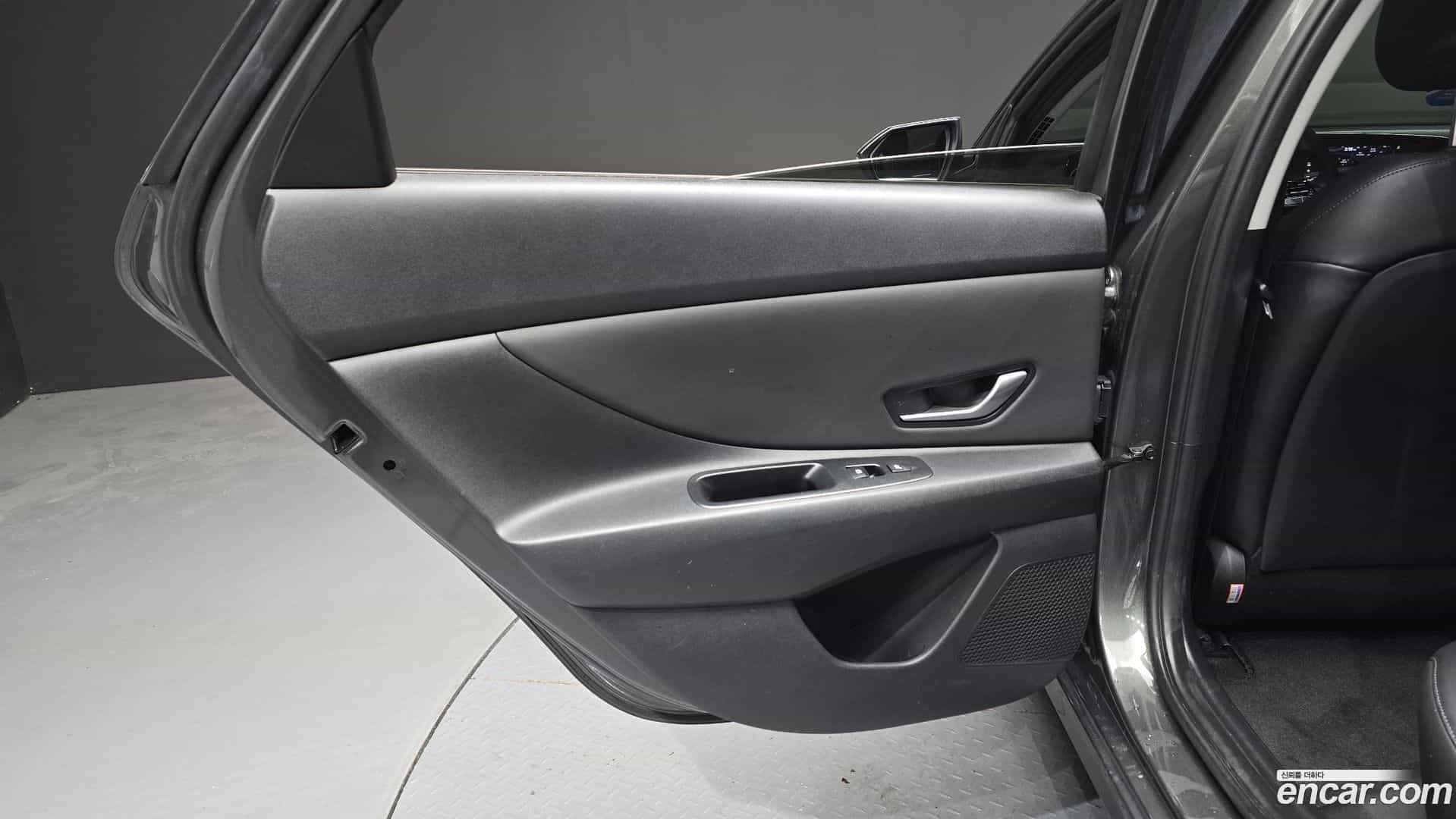 AVANTE Hyundai 2021.4-INNER-035