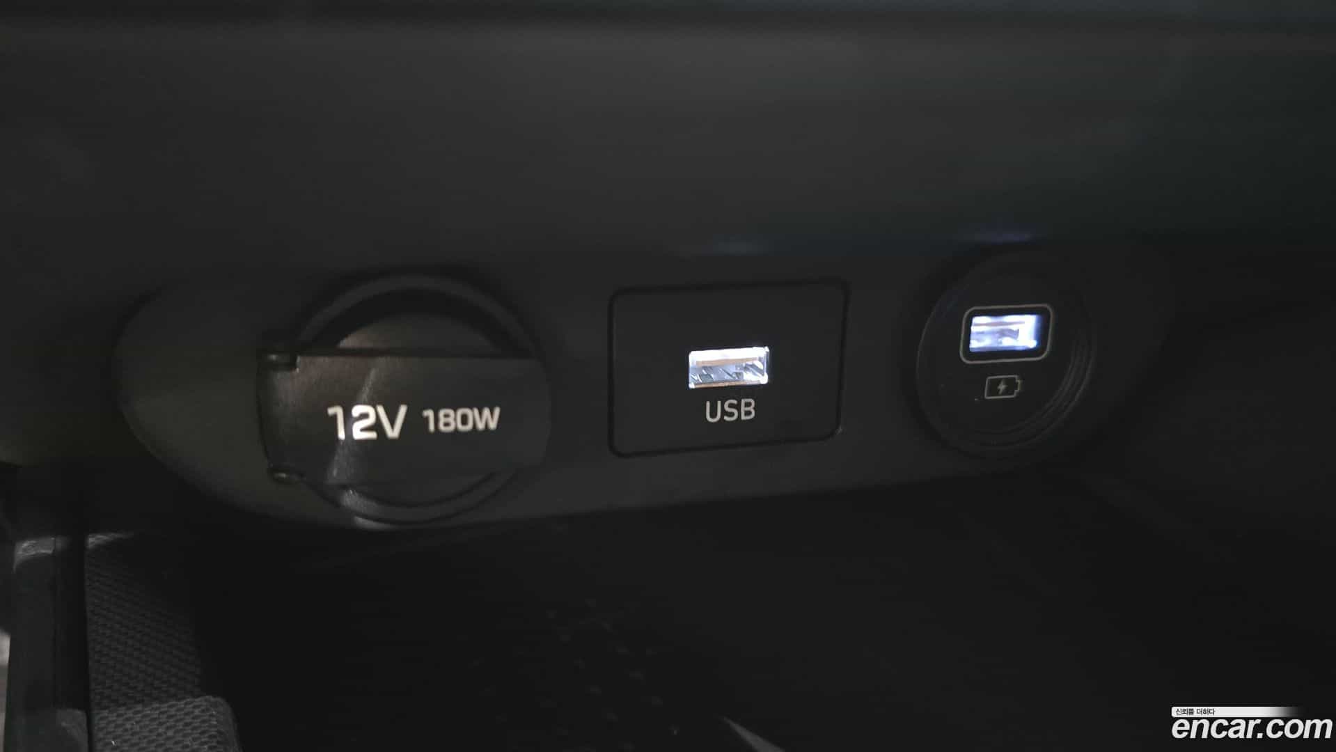 AVANTE Hyundai 2021.4-OPTION-043