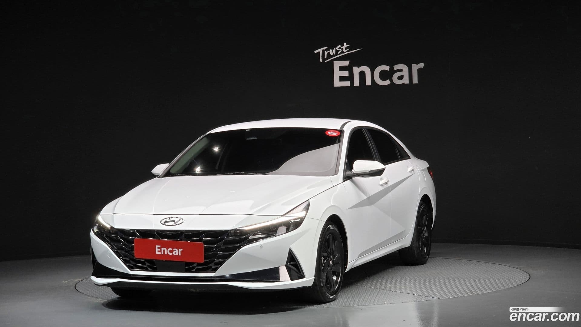 Main__Slider__Photo:AVANTE Hyundai 2021.2-0
