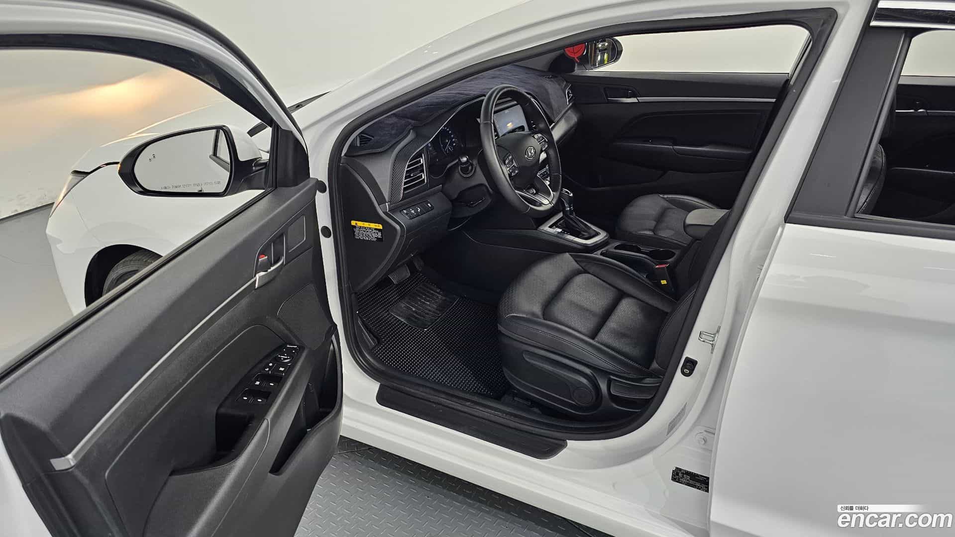 AVANTE Hyundai 2019.9-INNER-010