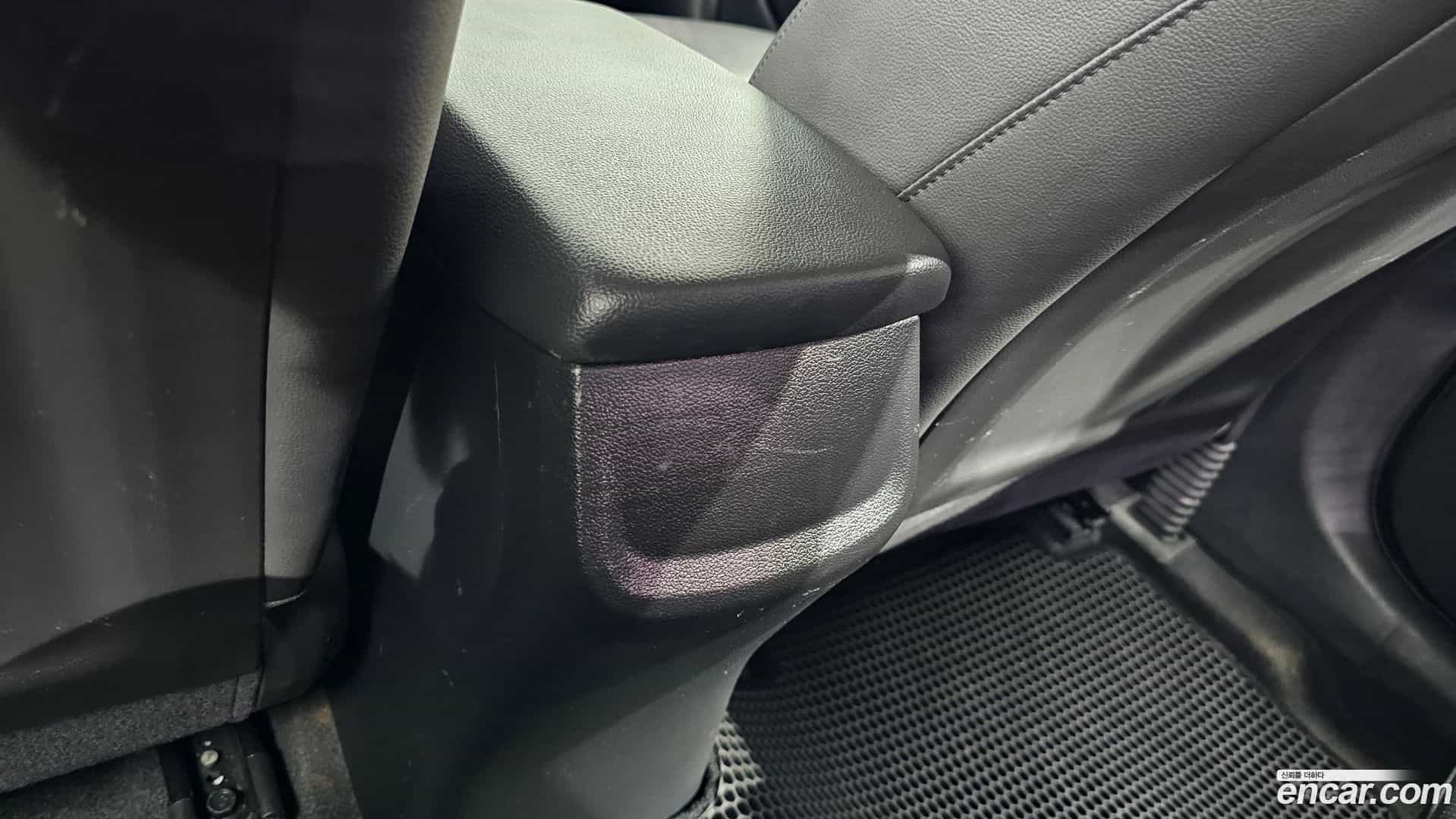 AVANTE Hyundai 2019.9-OPTION-023