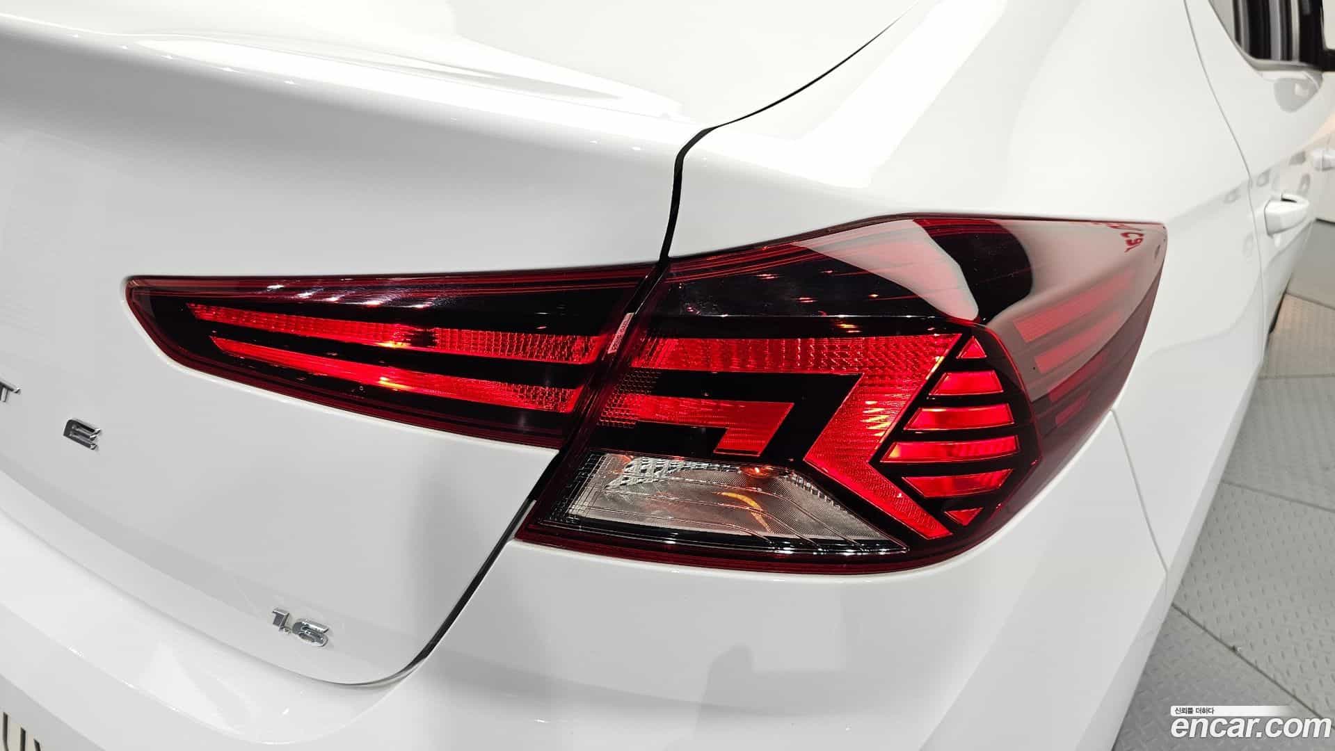 AVANTE Hyundai 2019.9-OUTER-033