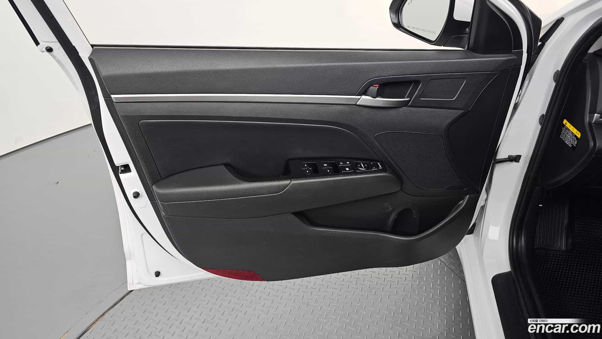 AVANTE Hyundai 2019.9-INNER-034