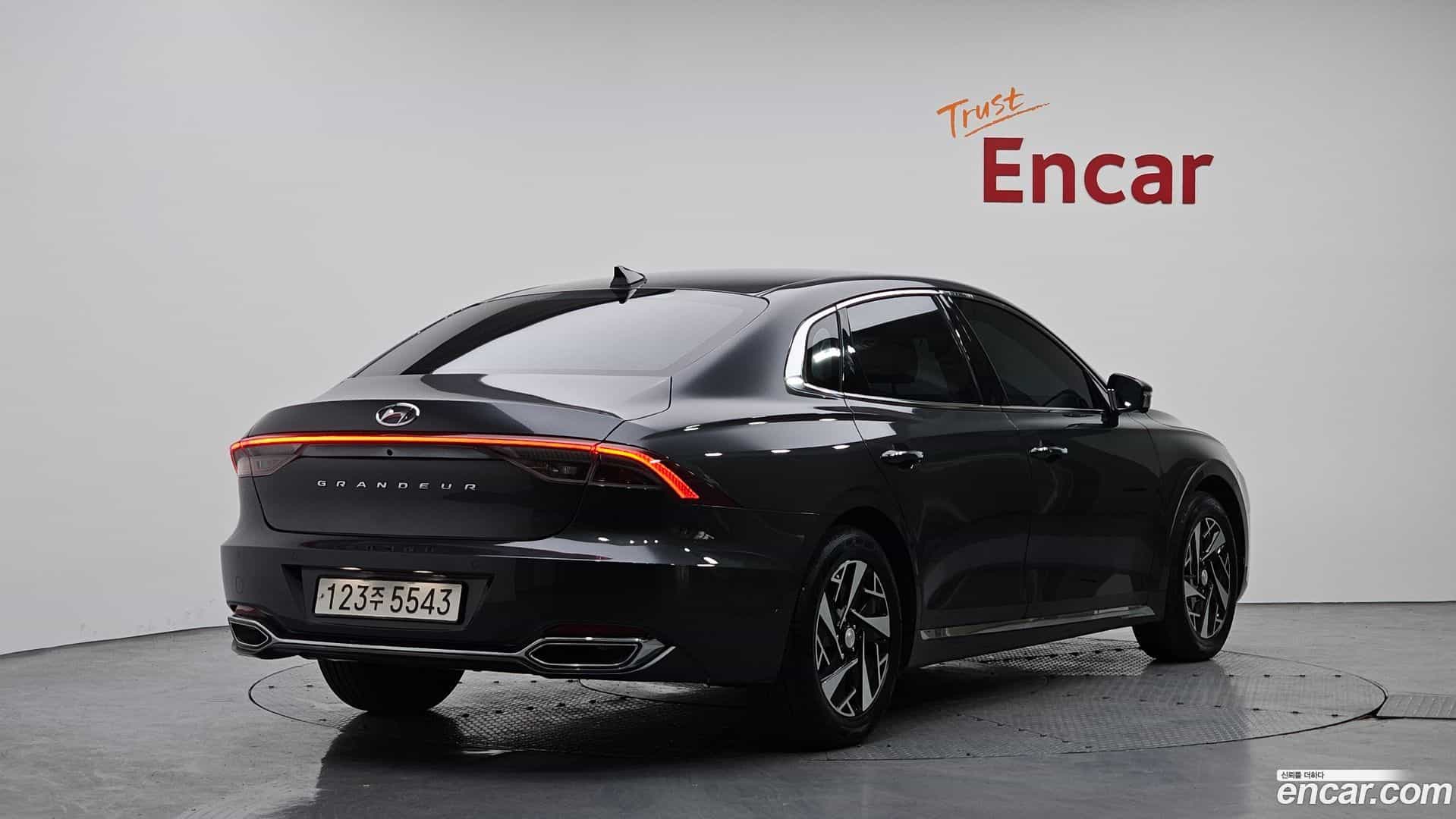 Grandeur Hyundai 2022.4-OUTER-002