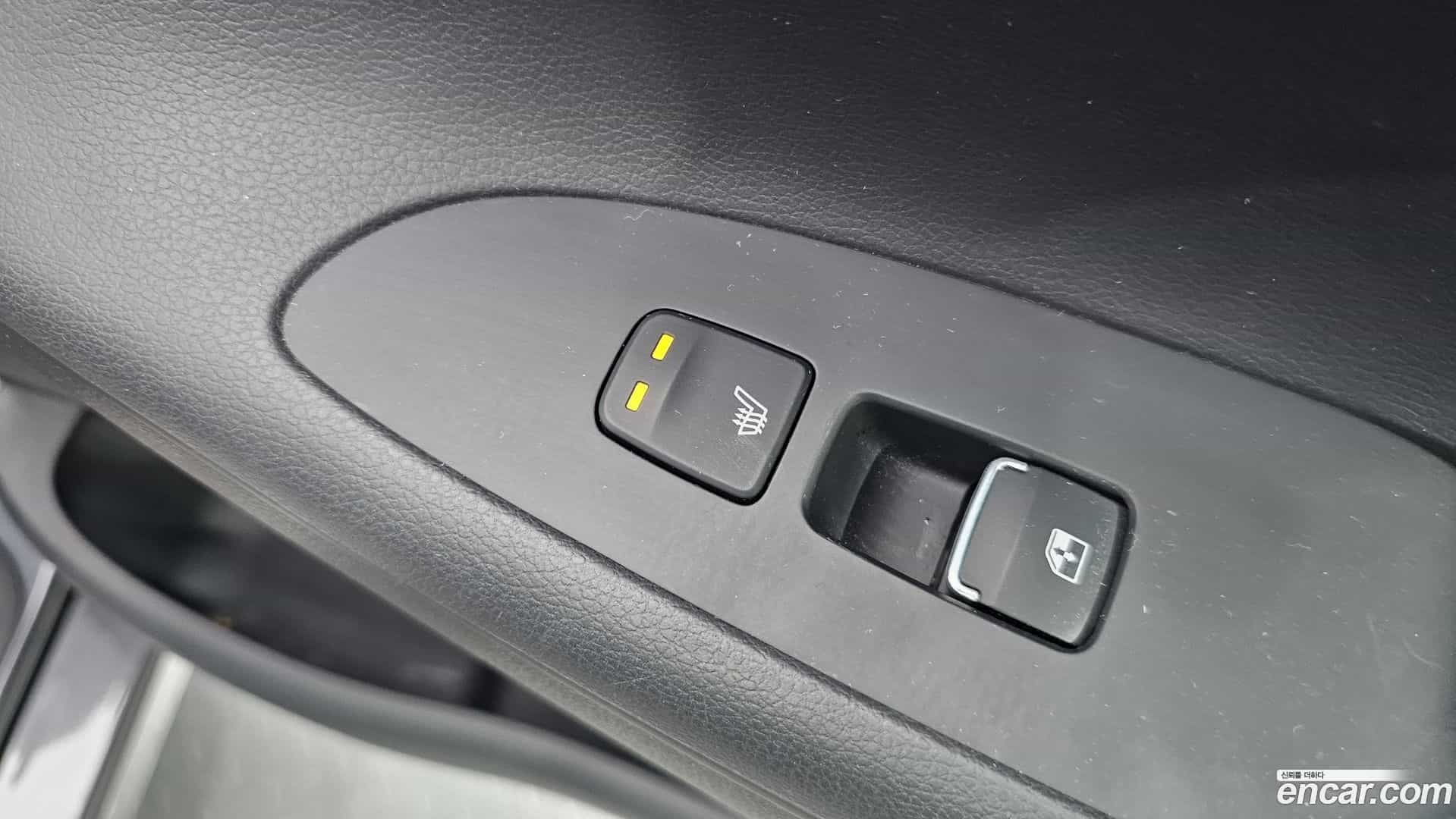 Grandeur Hyundai 2022.4-OPTION-023
