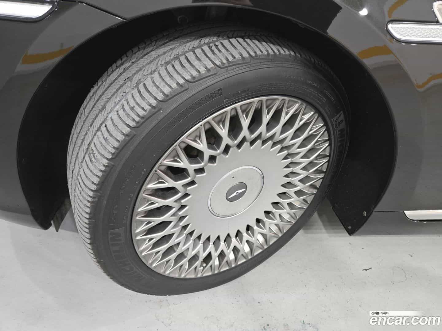 G90 Genesis 2019.4-OUTER-006