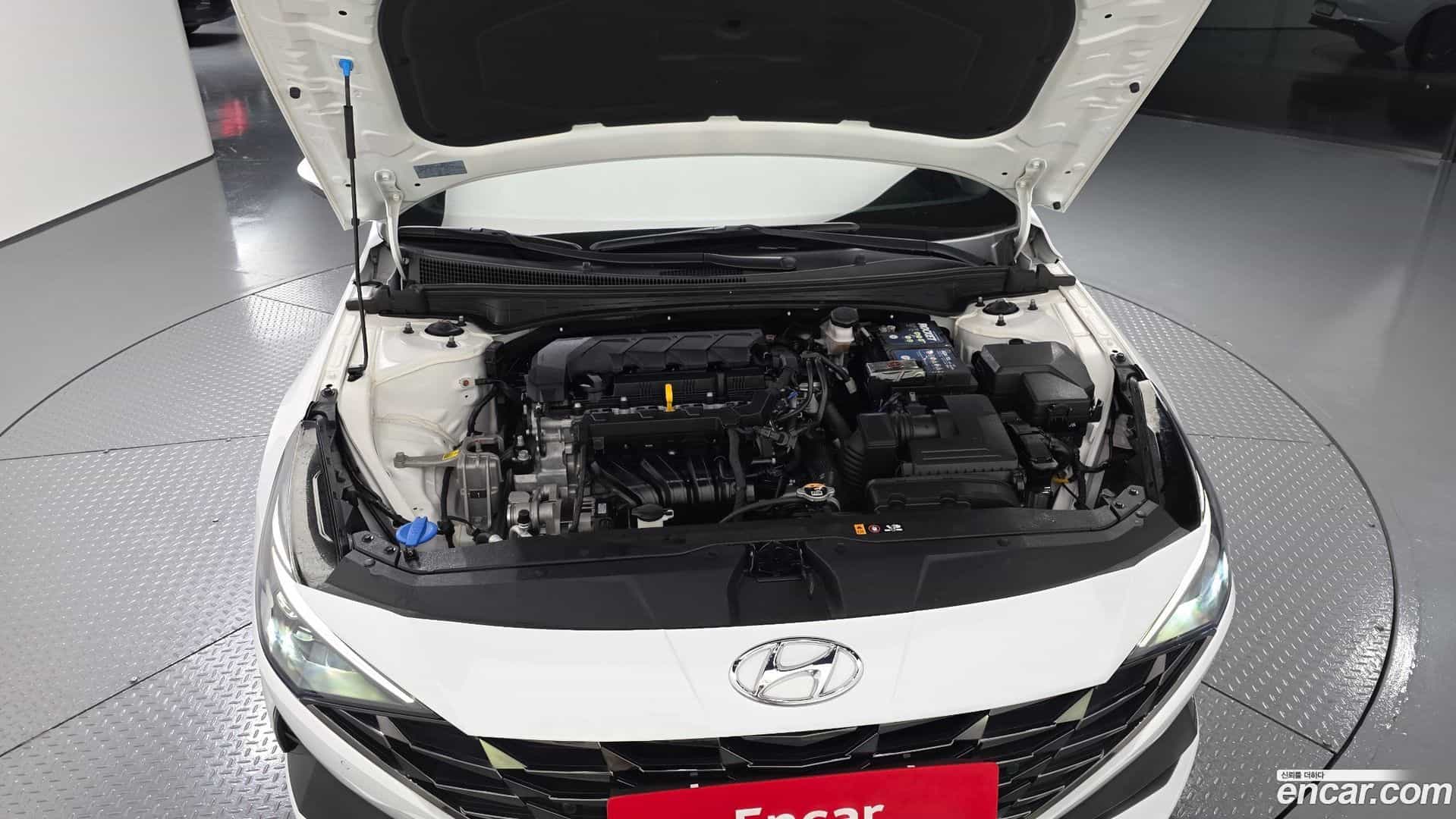AVANTE Hyundai 2021.0-OUTER-006