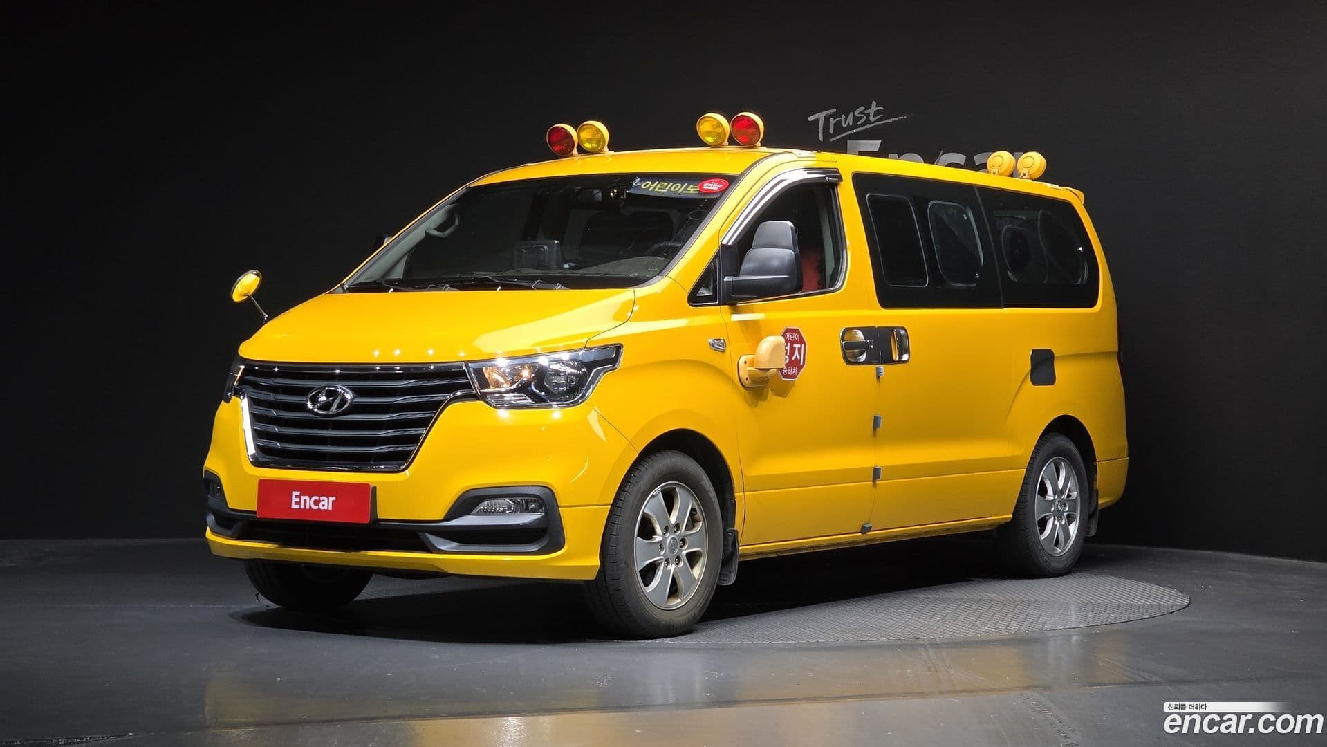 Main__Slider__Photo:Starex Hyundai 2019.3-0