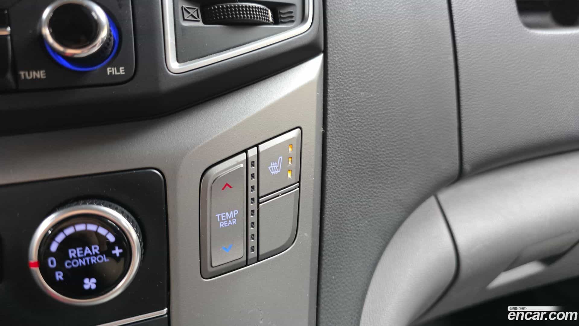 Starex Hyundai 2019.3-OPTION-020