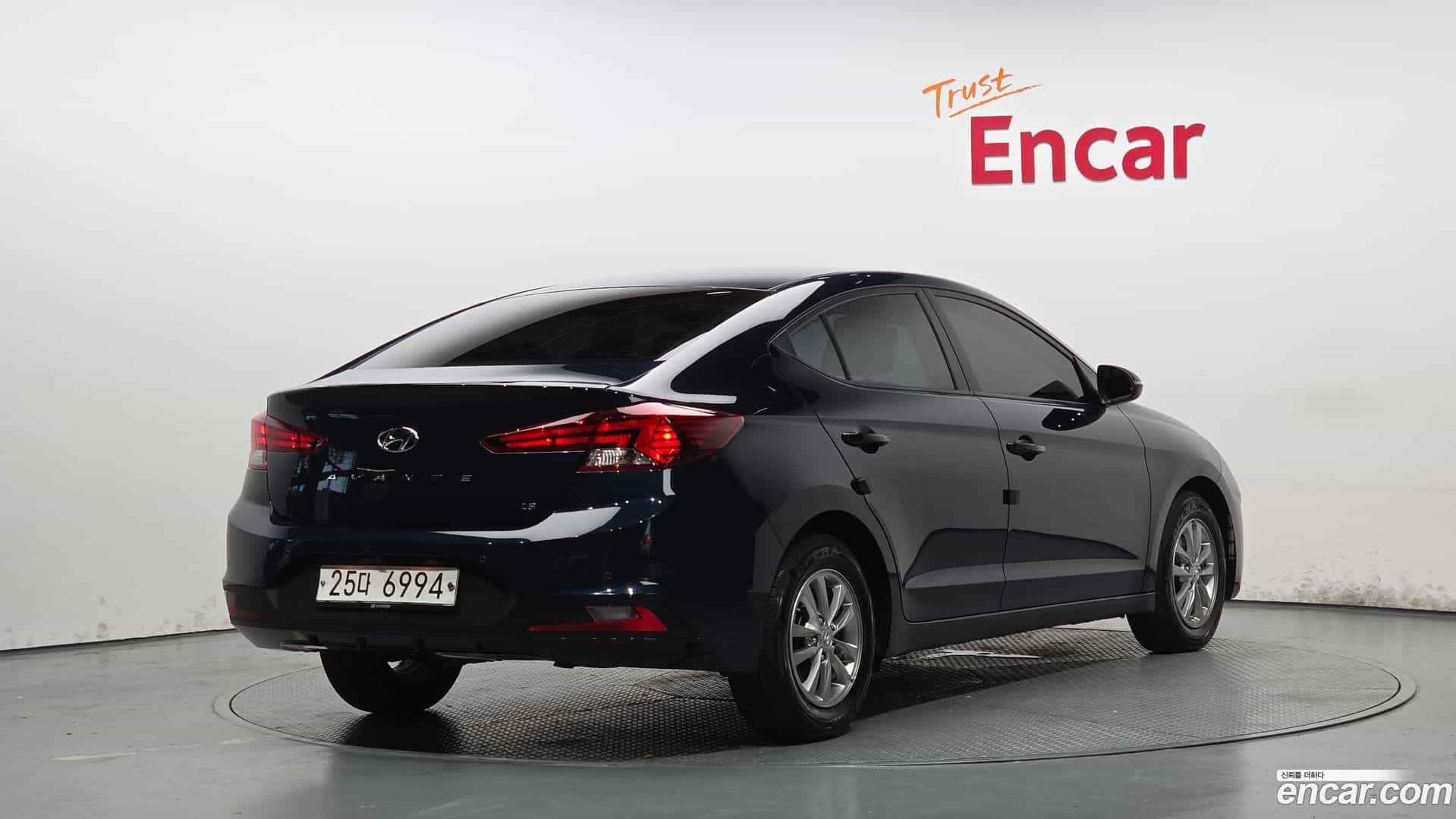 AVANTE Hyundai 2018.11-OUTER-002