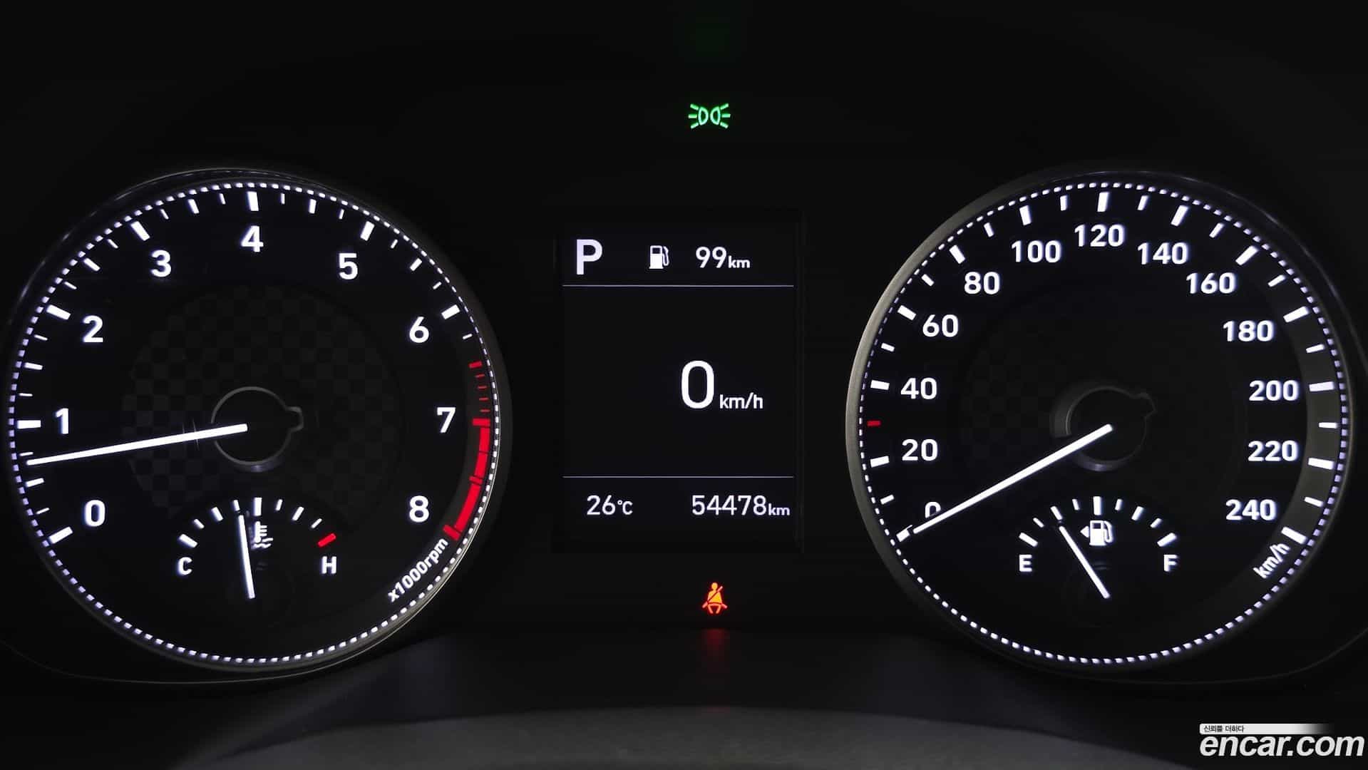 AVANTE Hyundai 2018.11-INNER-008