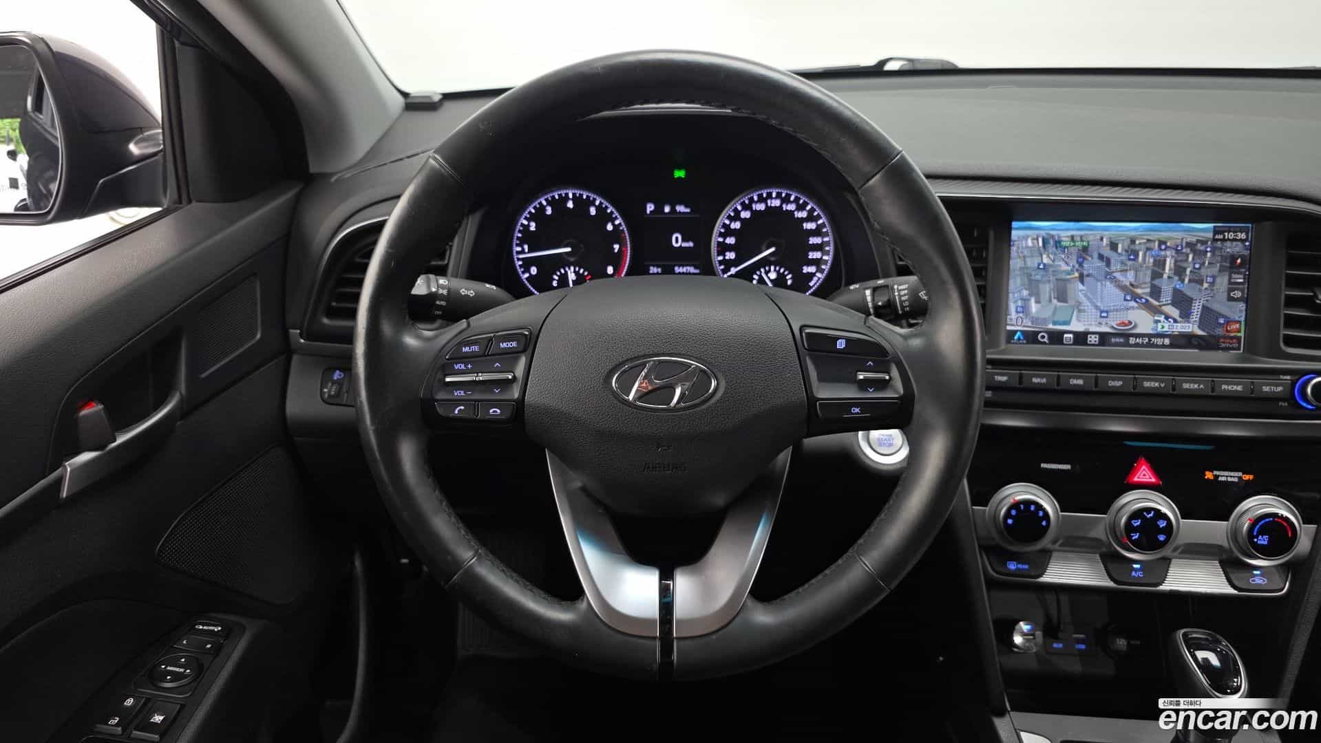 AVANTE Hyundai 2018.11-OPTION-018