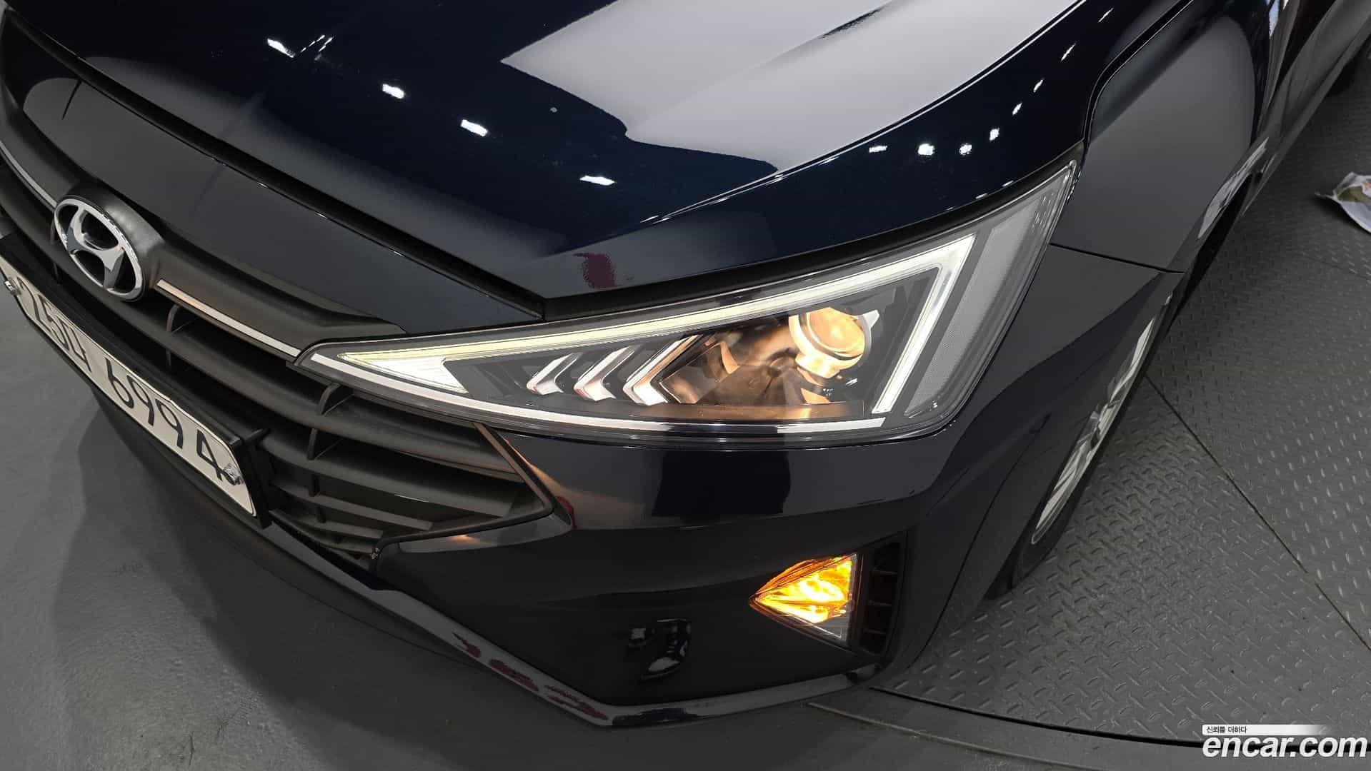 AVANTE Hyundai 2018.11-OUTER-032