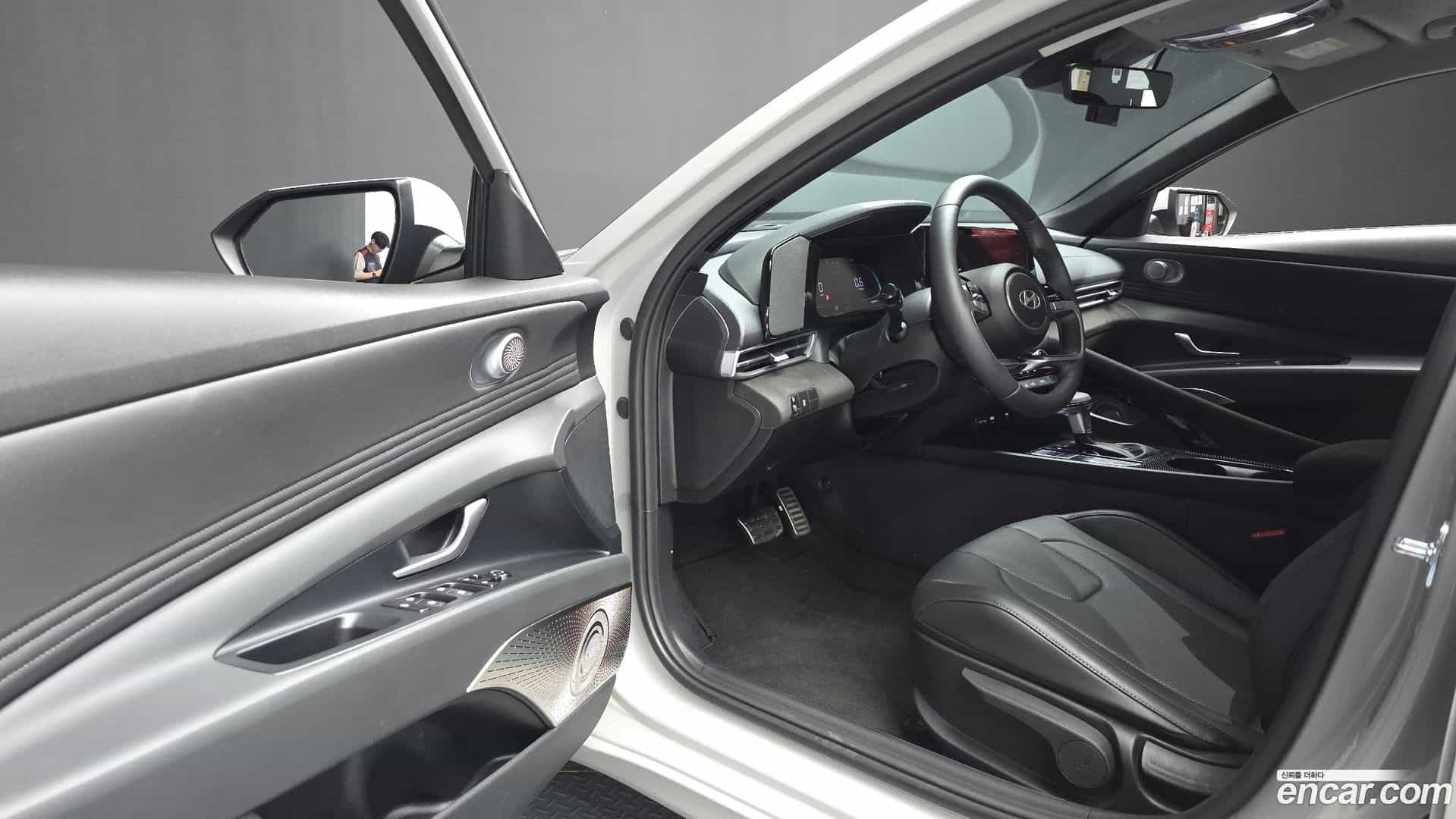 AVANTE Hyundai 2025.9-INNER-010
